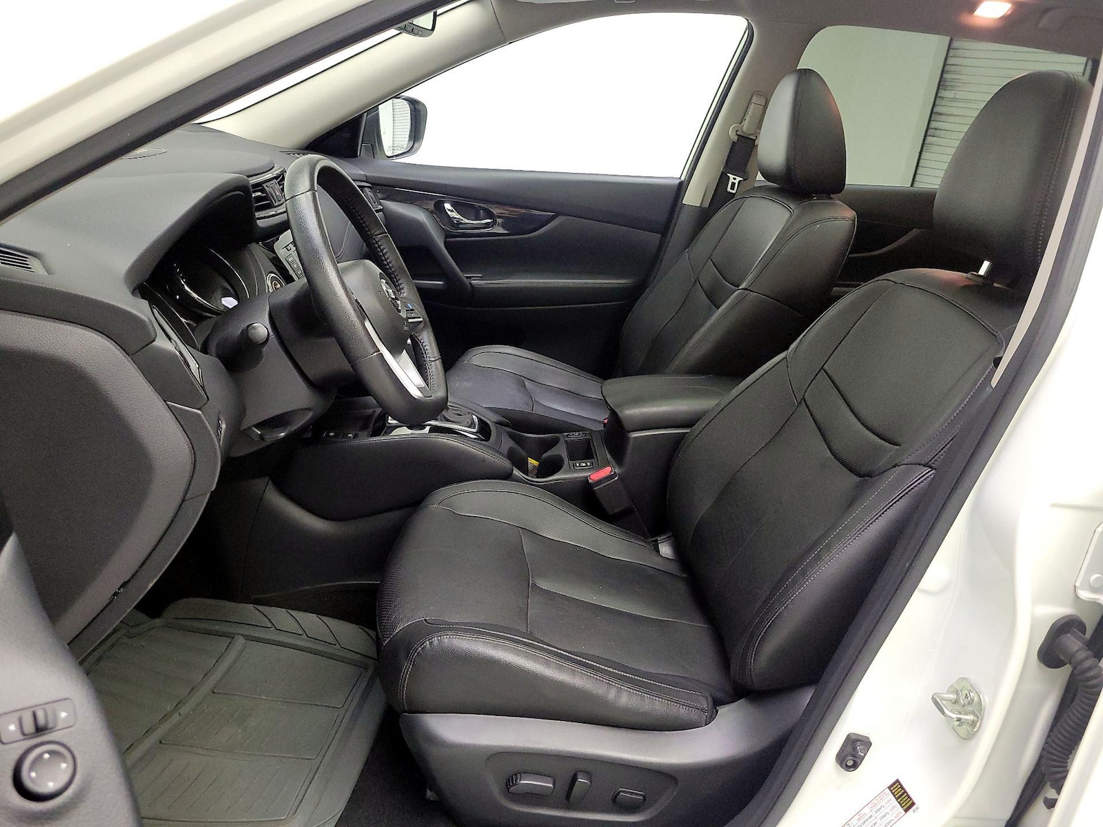 2020 Nissan Rogue SL - Photo 12