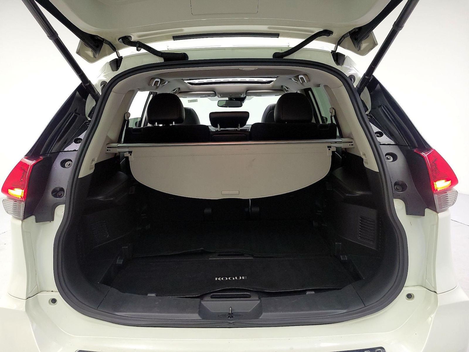 2020 Nissan Rogue SL - Photo 23