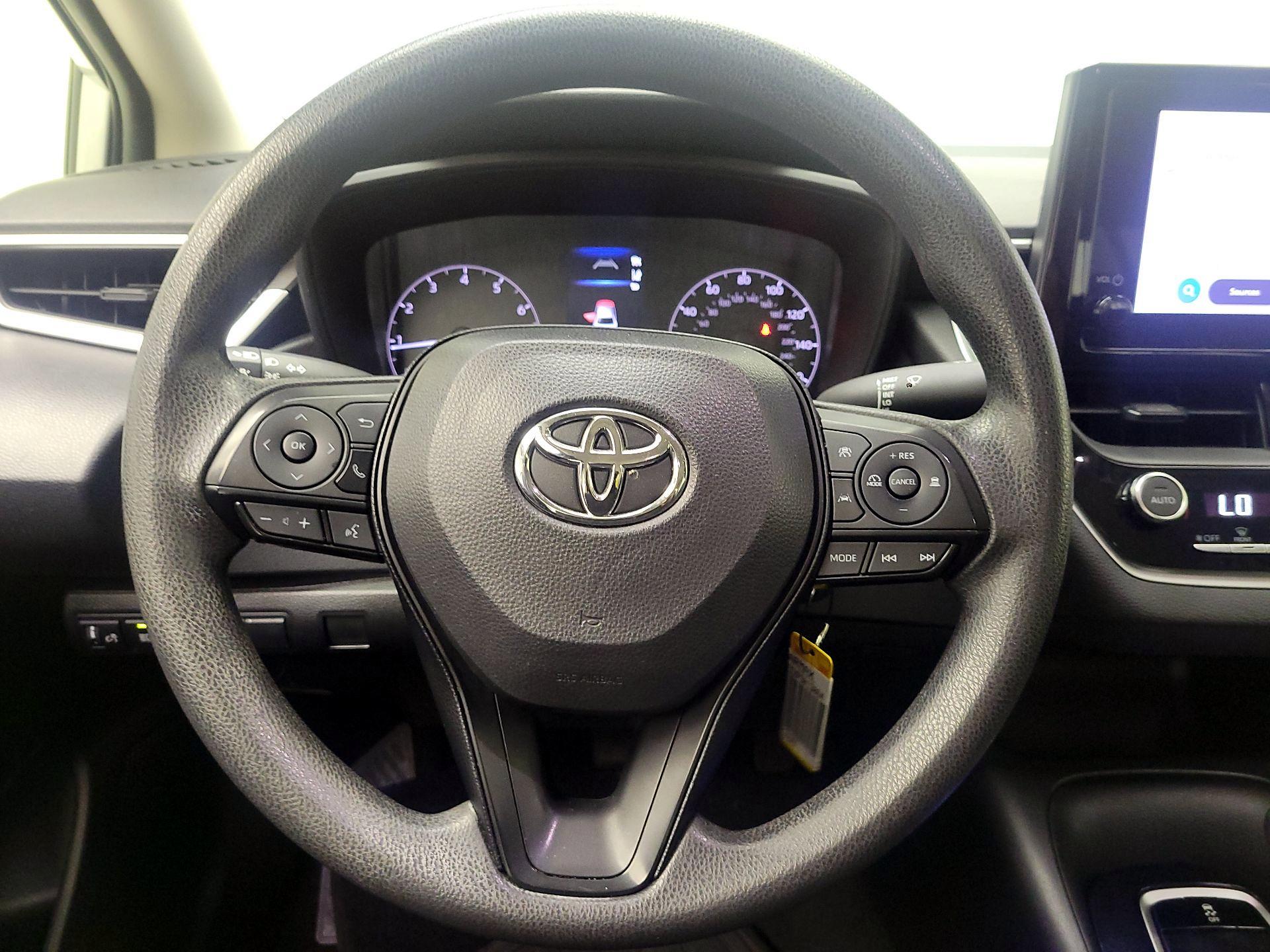 Thumbnail: 2023 Toyota Corolla - 10