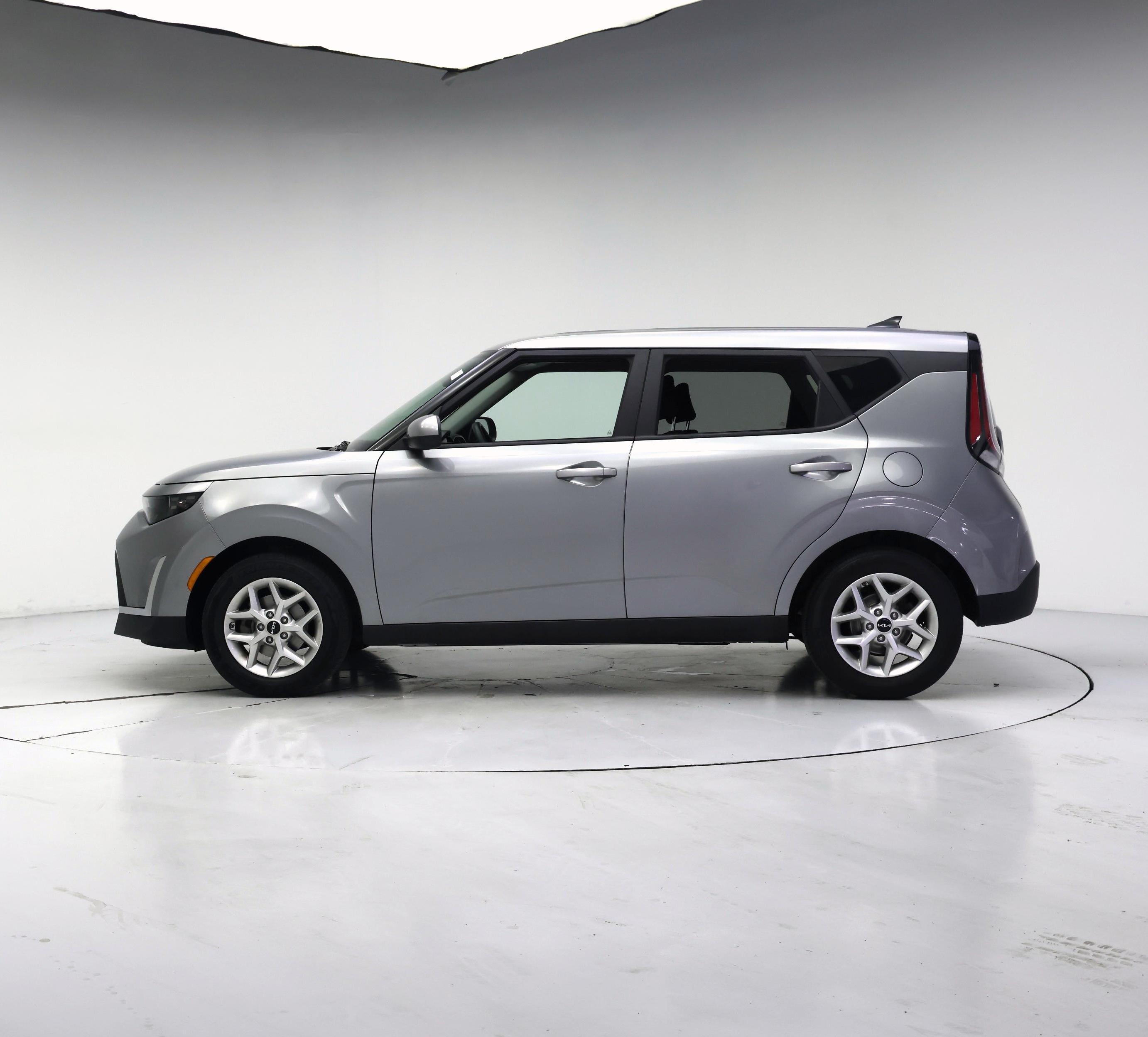 Thumbnail: 2024 Kia Soul - 3