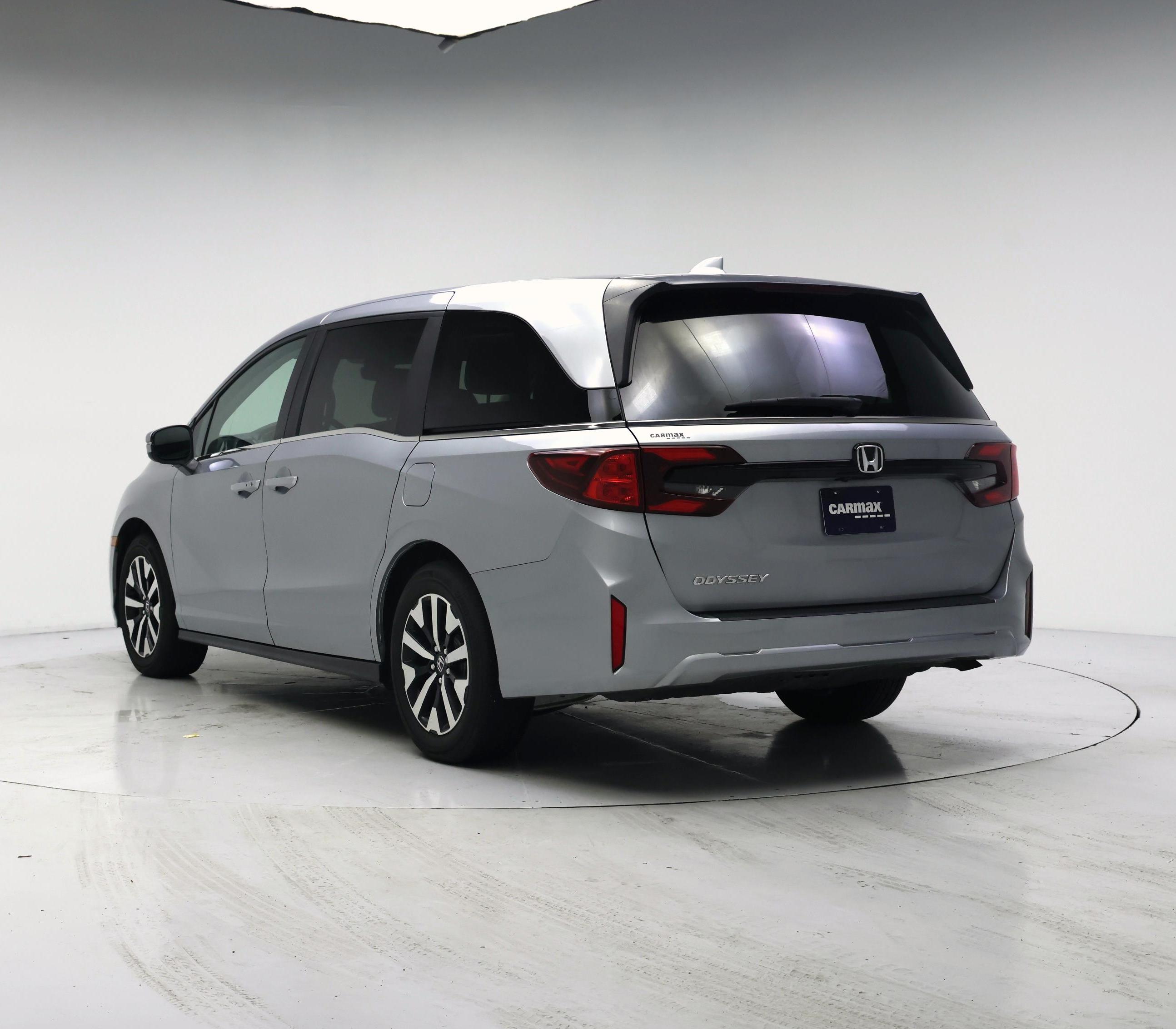 Thumbnail: 2025 Honda Odyssey - 2