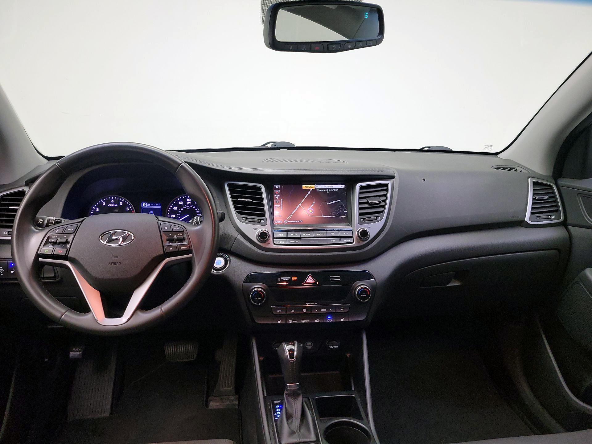 Thumbnail: 2017 Hyundai Tucson - 9