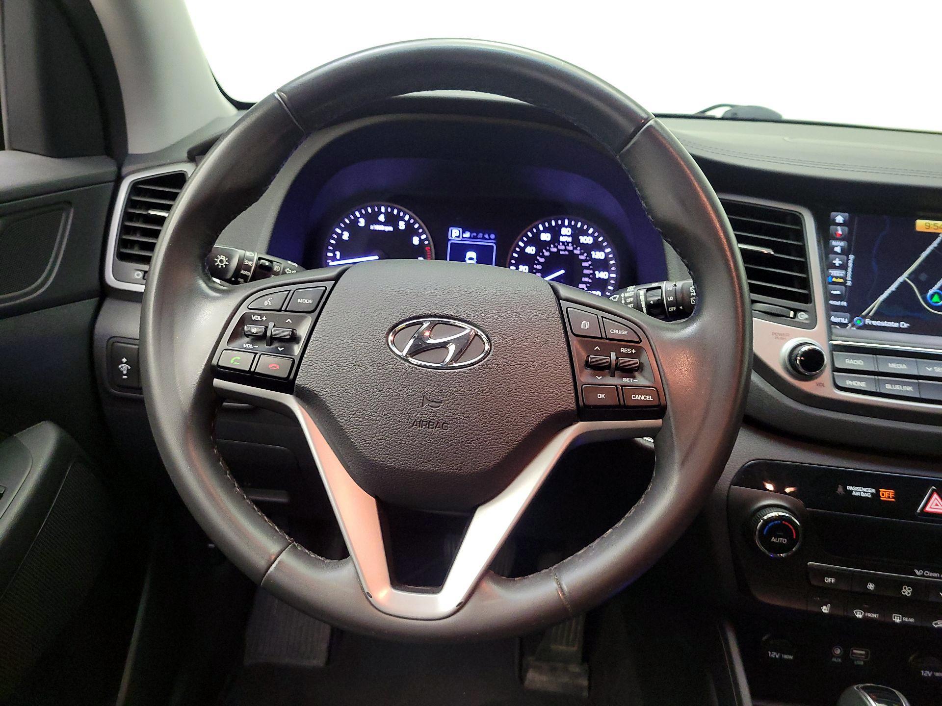 Thumbnail: 2017 Hyundai Tucson - 10