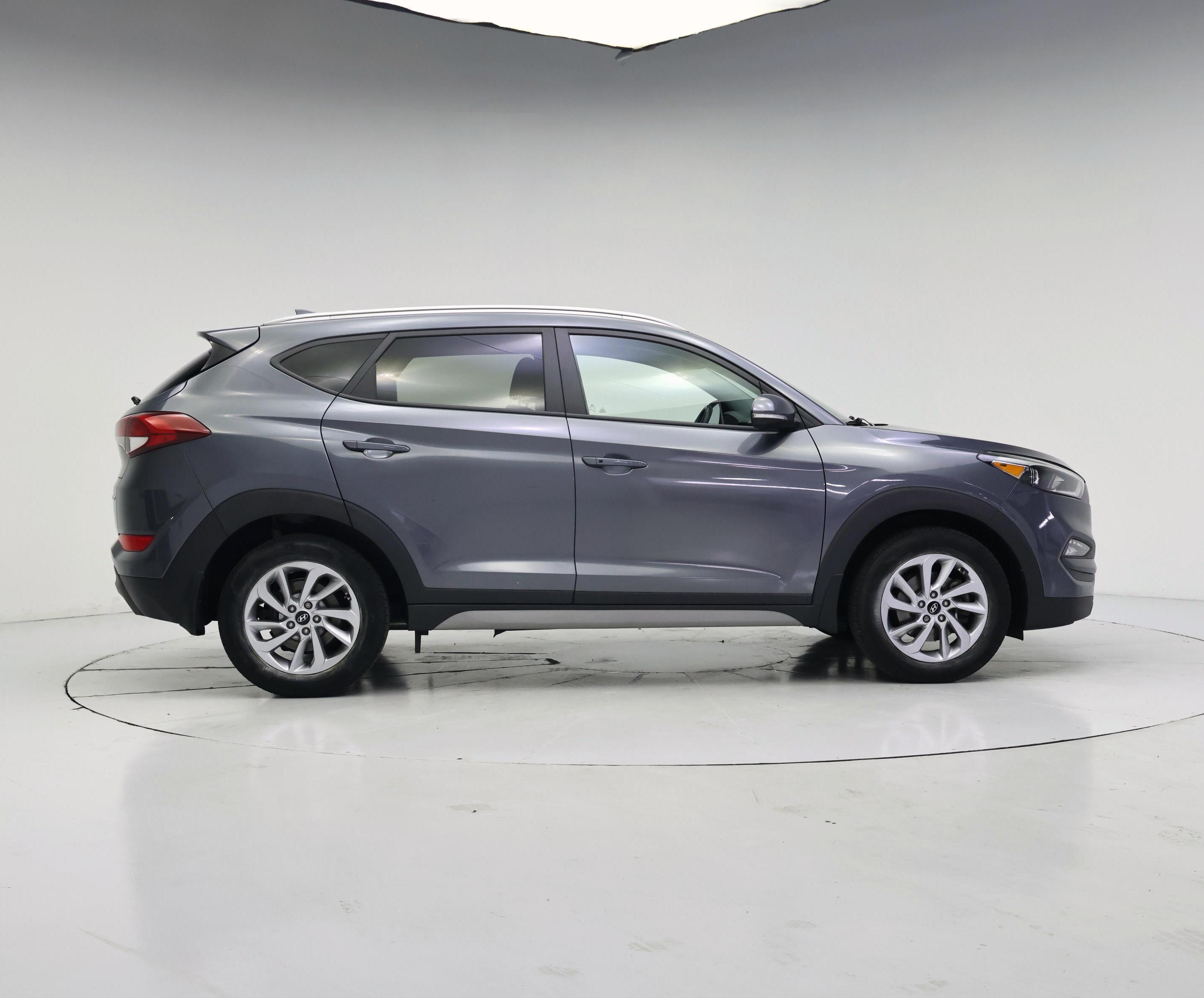 Thumbnail: 2017 Hyundai Tucson - 7