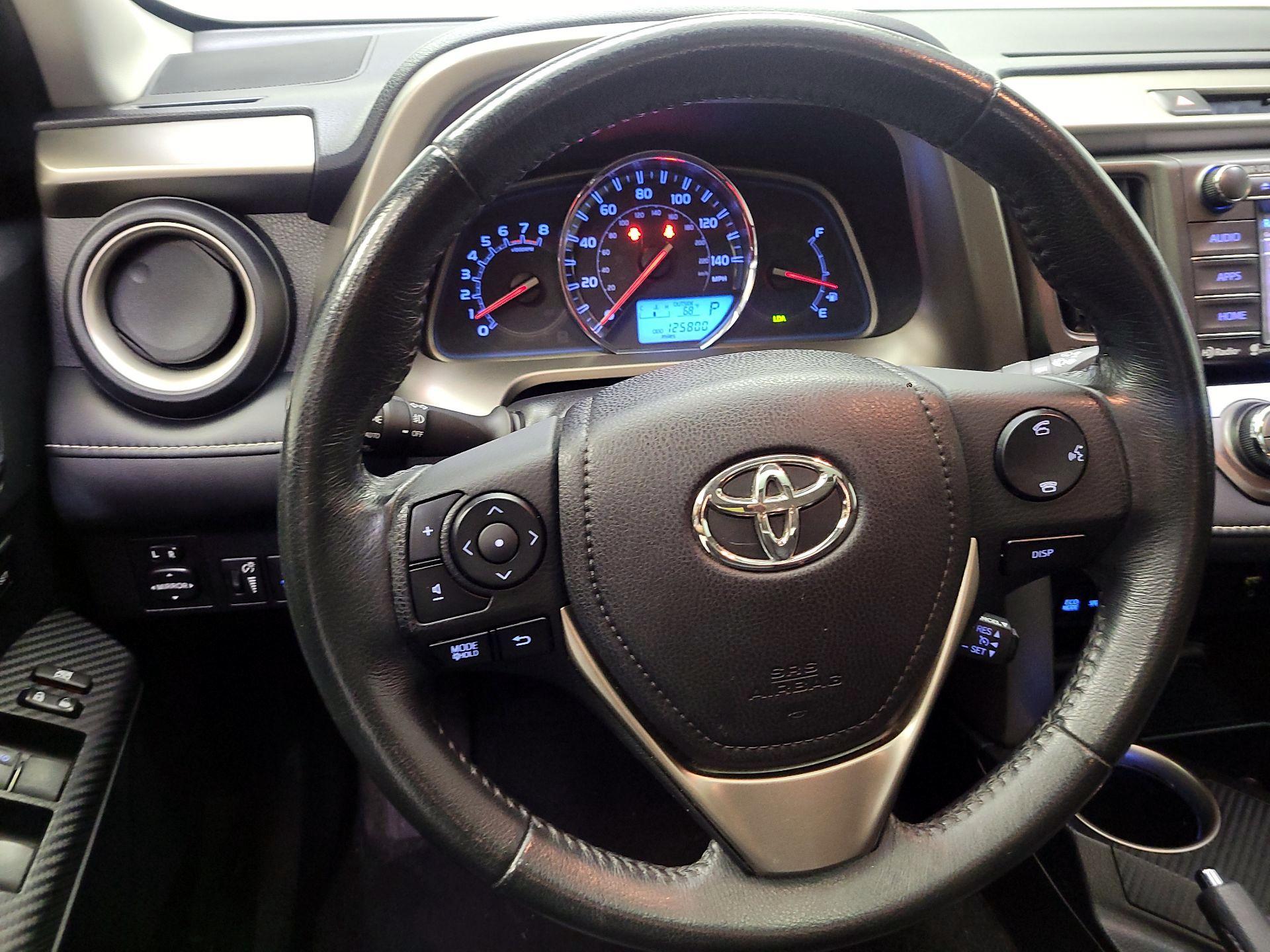 Thumbnail: 2014 Toyota RAV4 - 10