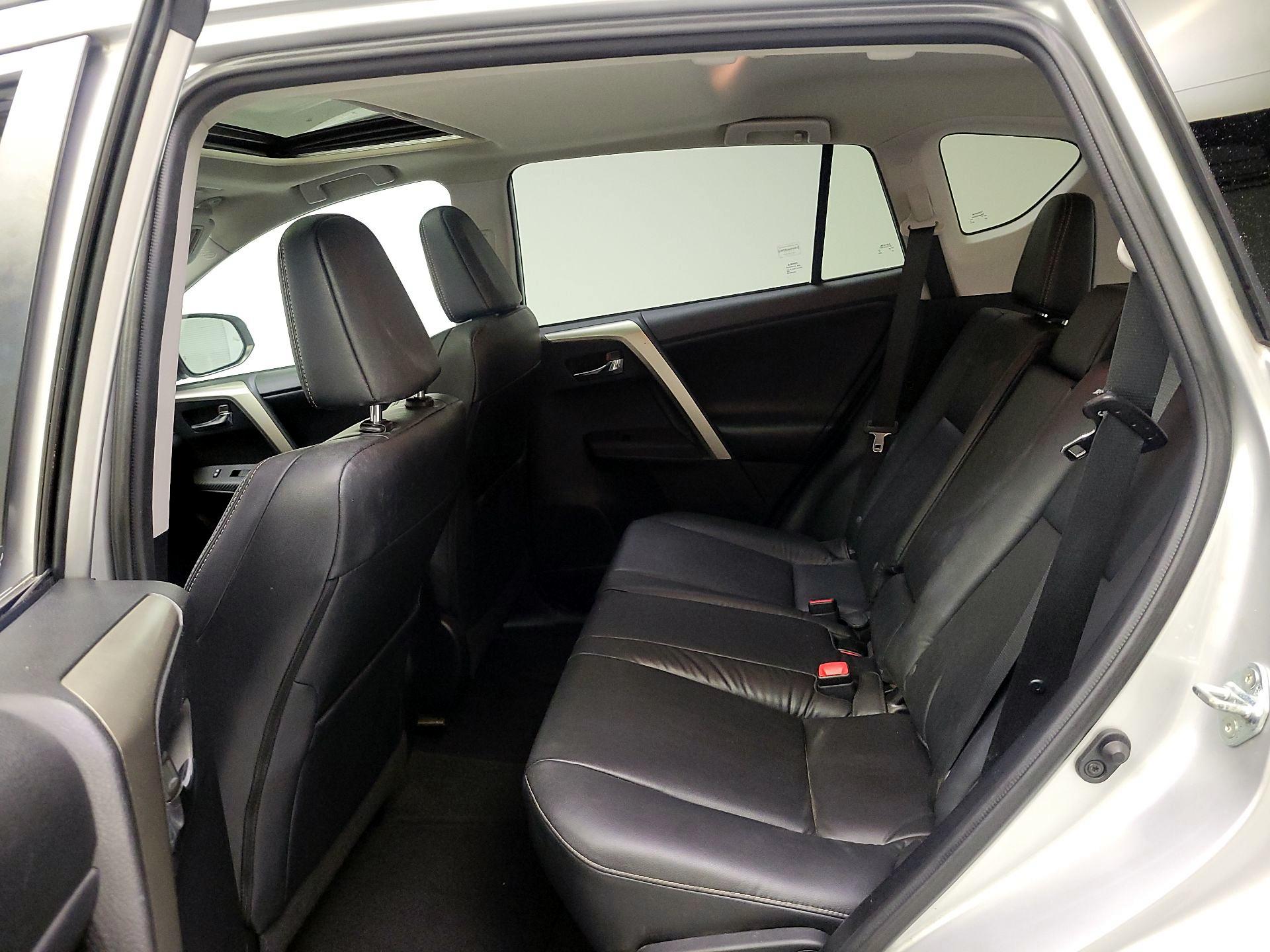 Thumbnail: 2014 Toyota RAV4 - 20