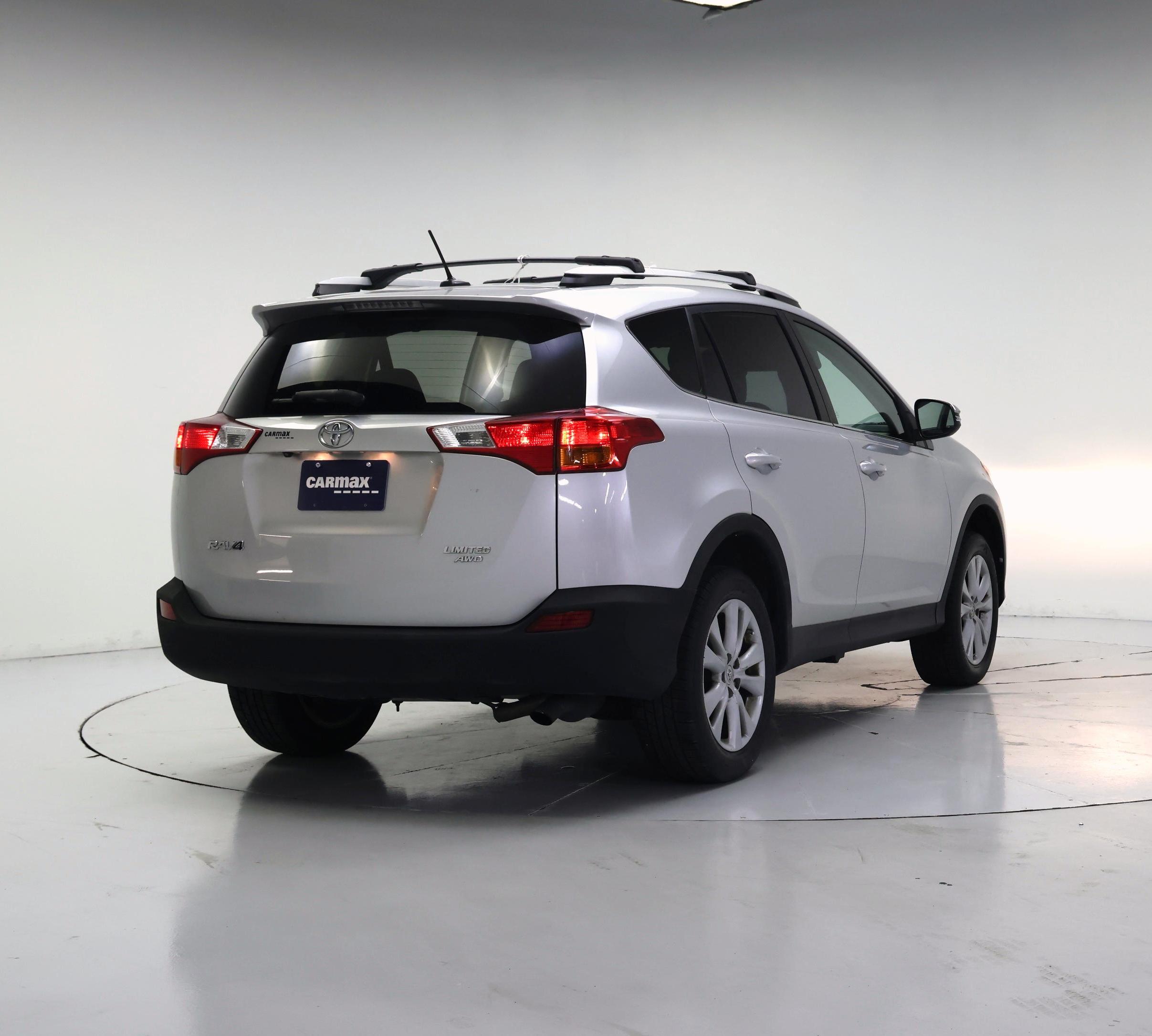 Thumbnail: 2014 Toyota RAV4 - 8