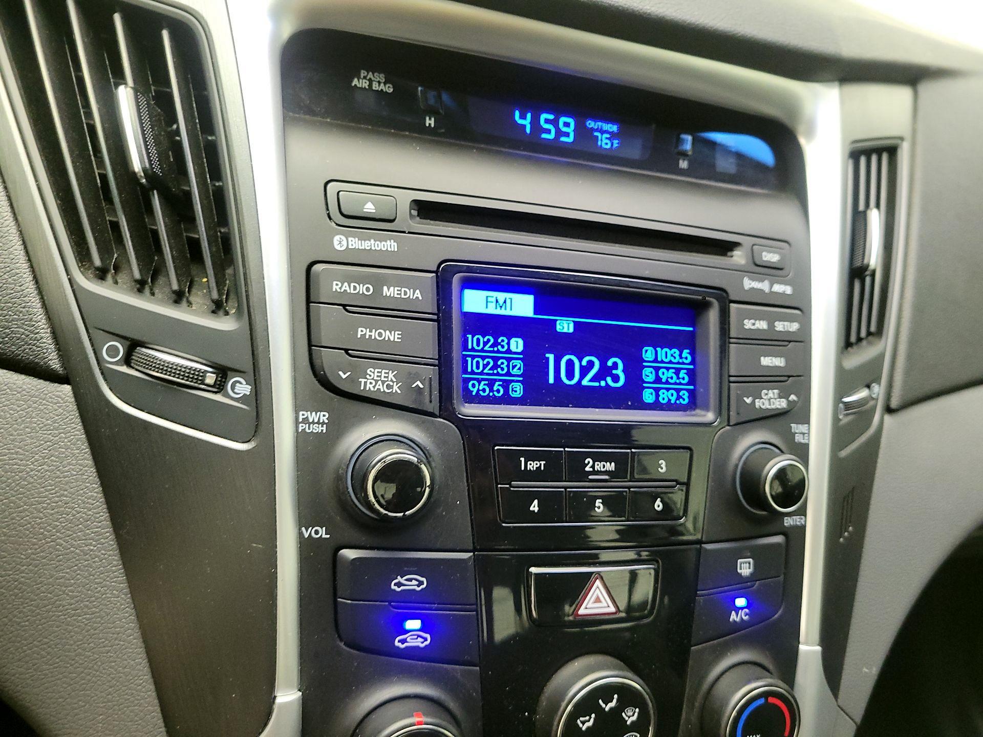 Thumbnail: 2014 Hyundai Sonata - 14