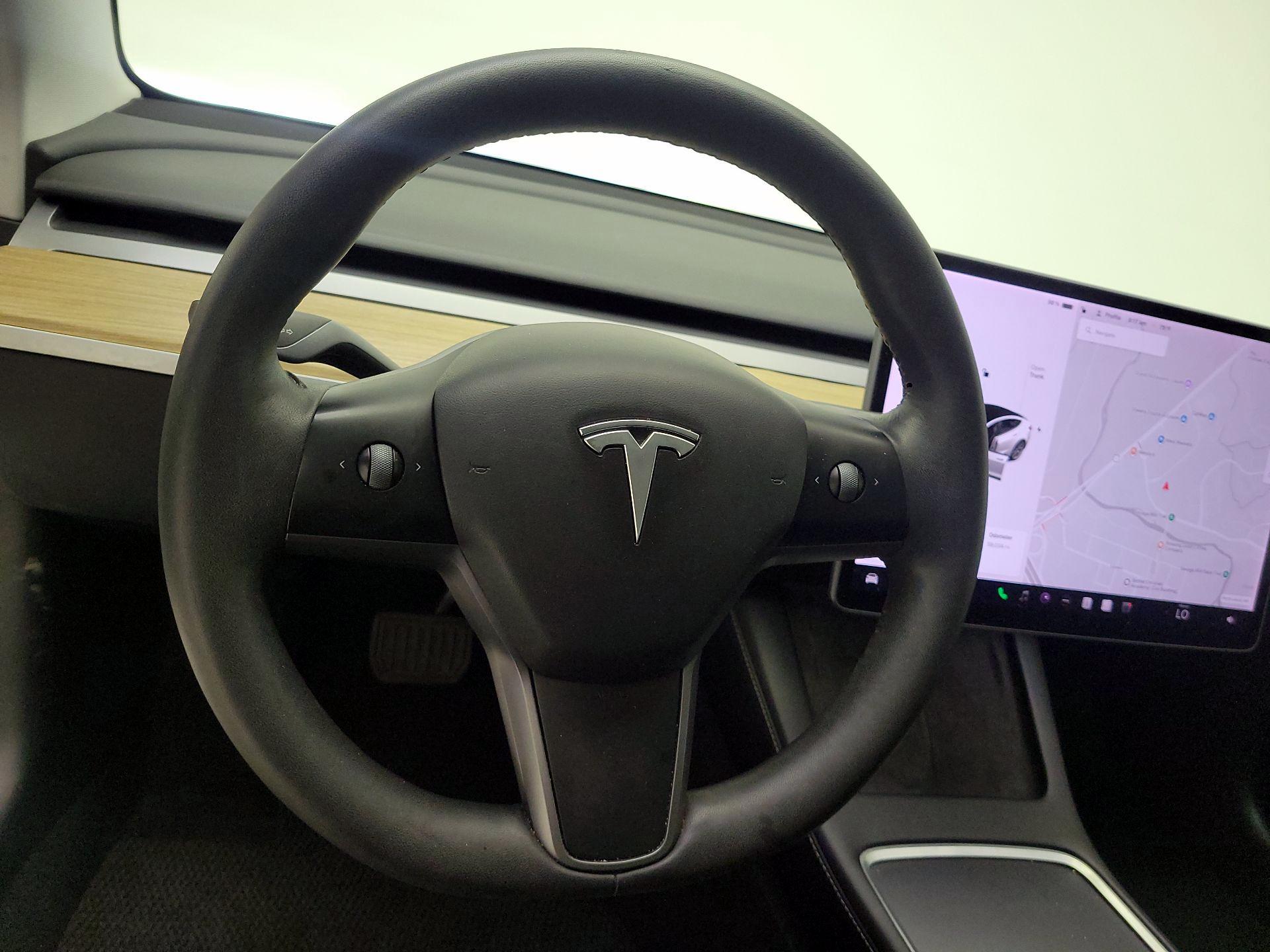 Thumbnail: 2021 Tesla Model 3 - 10