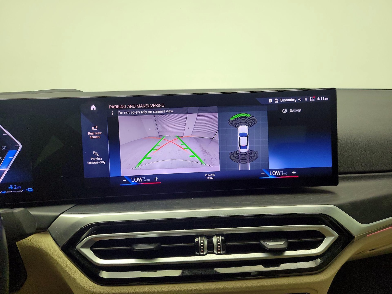 2023 BMW 3 Series 330e - Photo 16