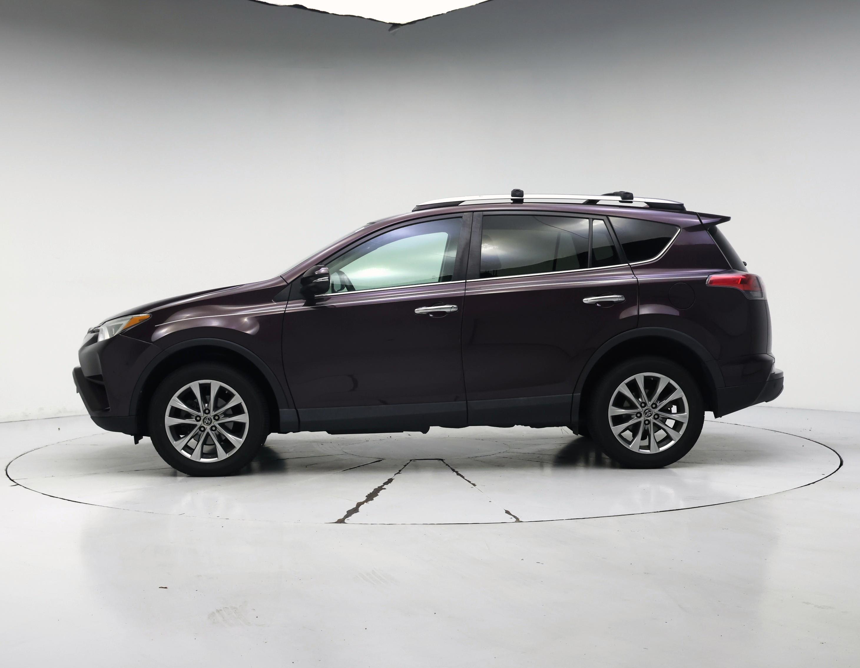 Thumbnail: 2017 Toyota RAV4 - 3
