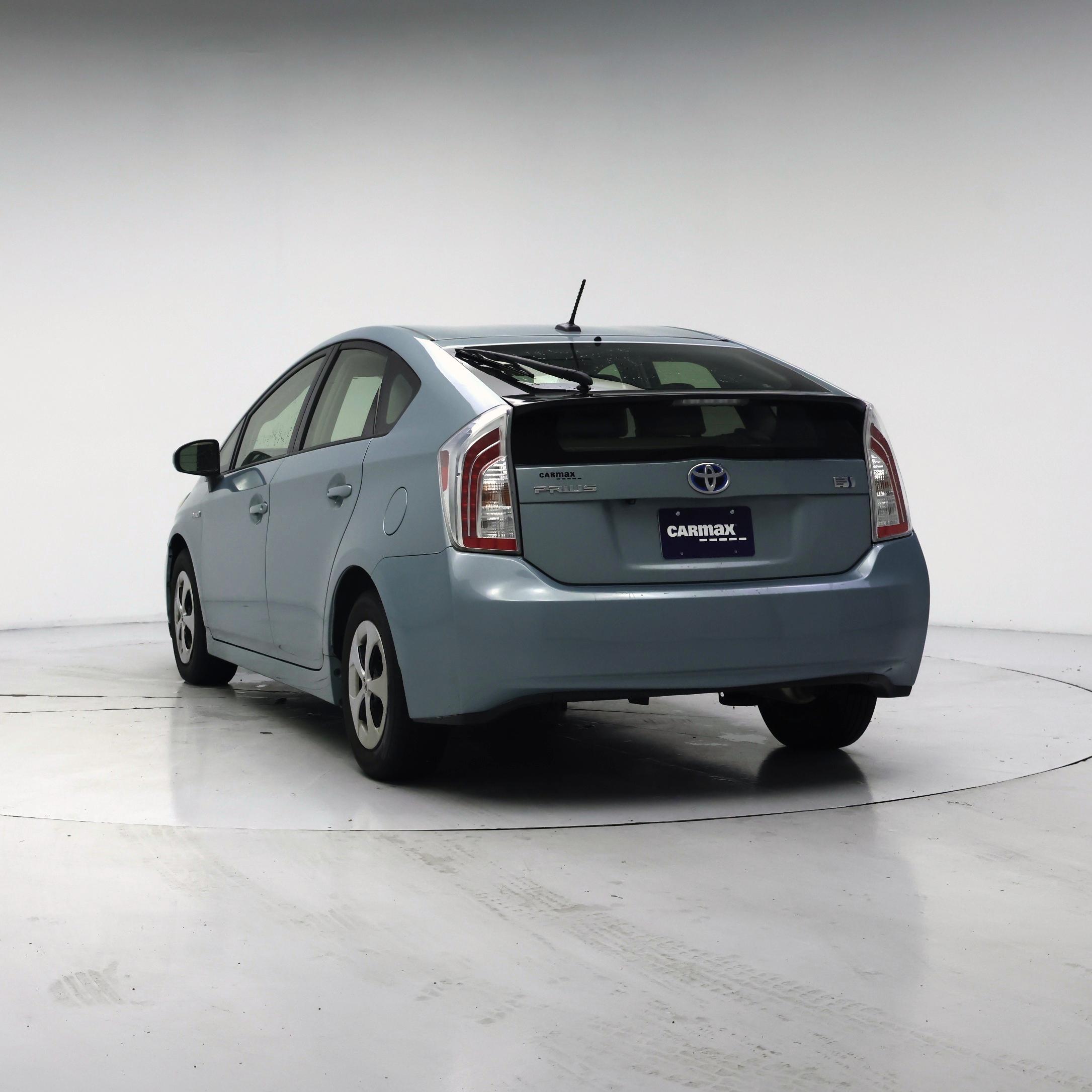 Thumbnail: 2015 Toyota Prius - 6