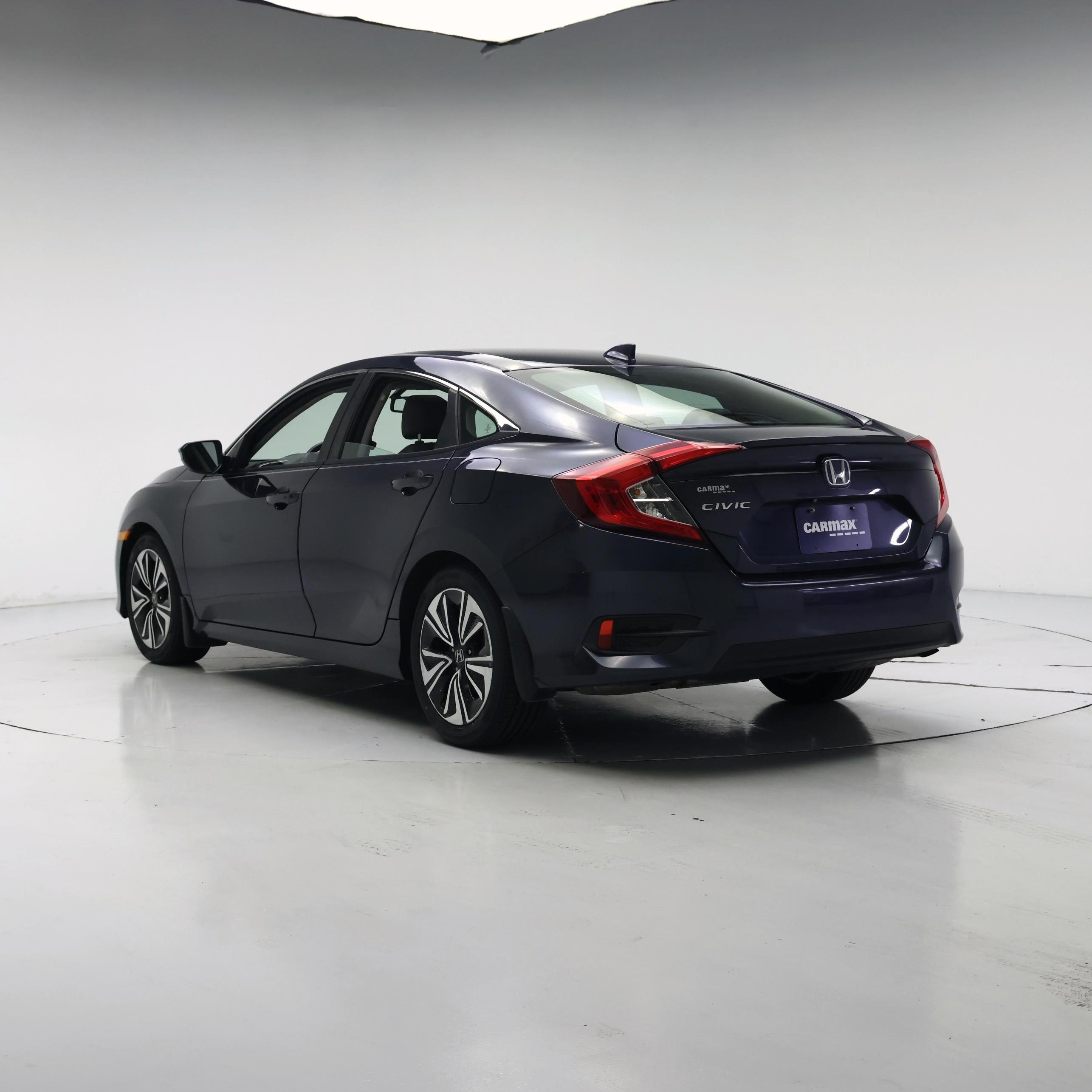 Thumbnail: 2017 Honda Civic - 2