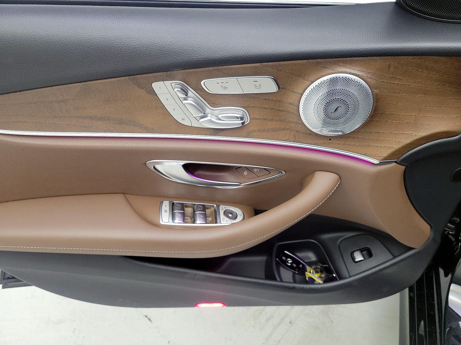 Thumbnail: 2020 Mercedes-Benz E-Class - 12