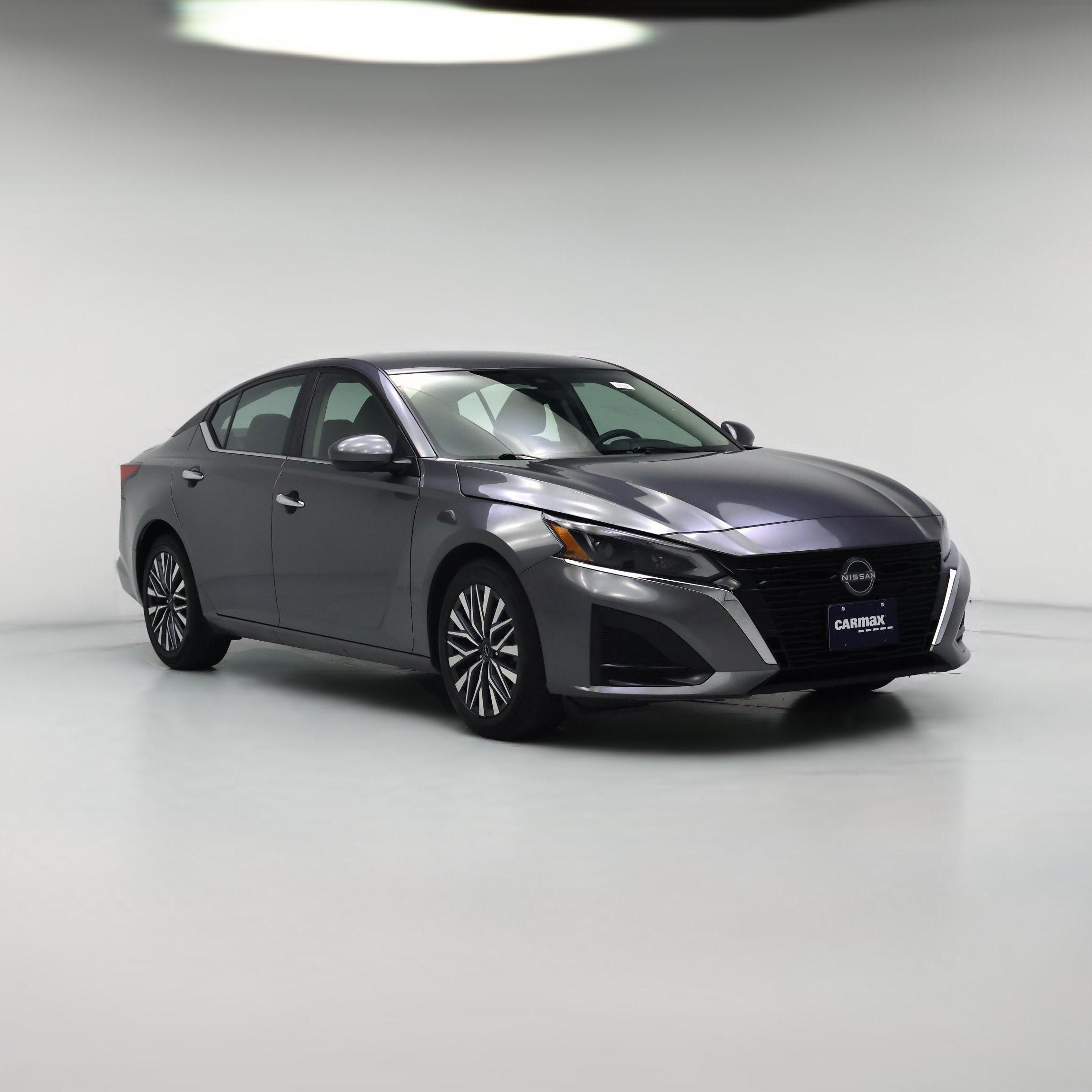 Thumbnail: 2023 Nissan Altima - 1