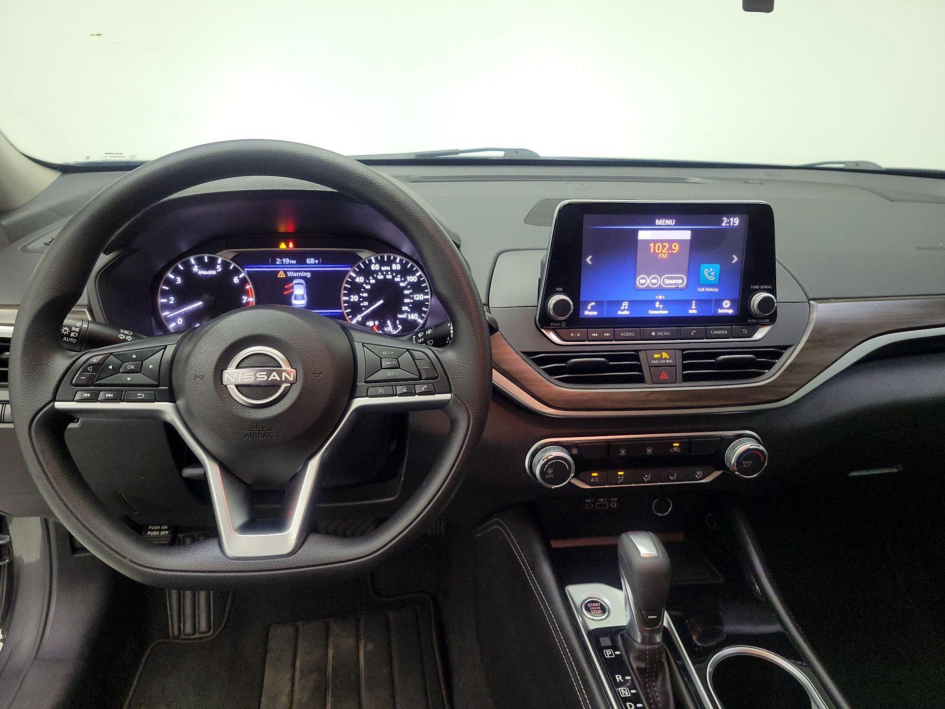 Thumbnail: 2023 Nissan Altima - 9