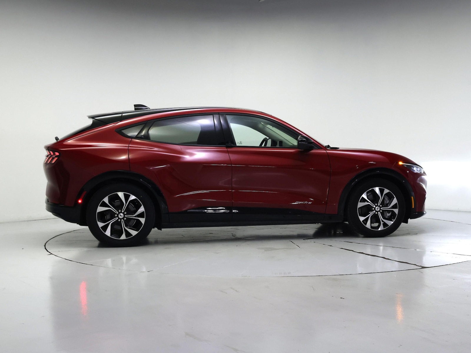 2022 Ford Mustang Mach-E Premium RWD - Photo 8