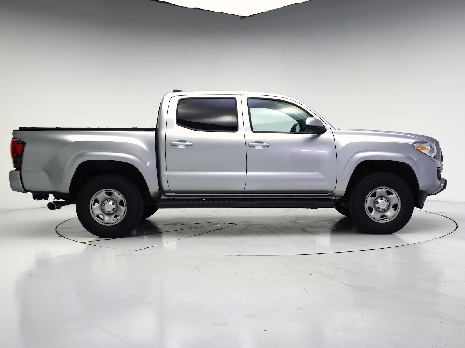2023 Toyota Tacoma SR - Photo 8
