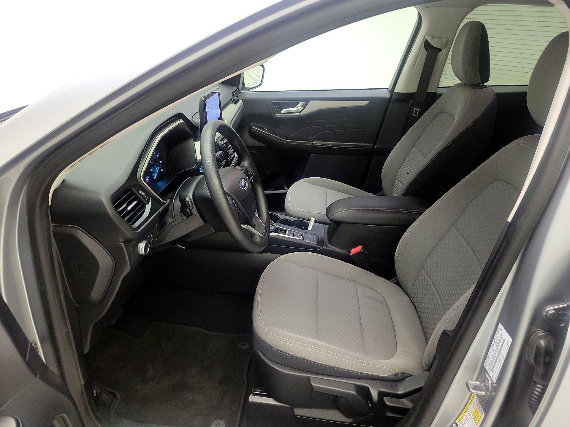 Thumbnail: 2021 Ford Escape - 11