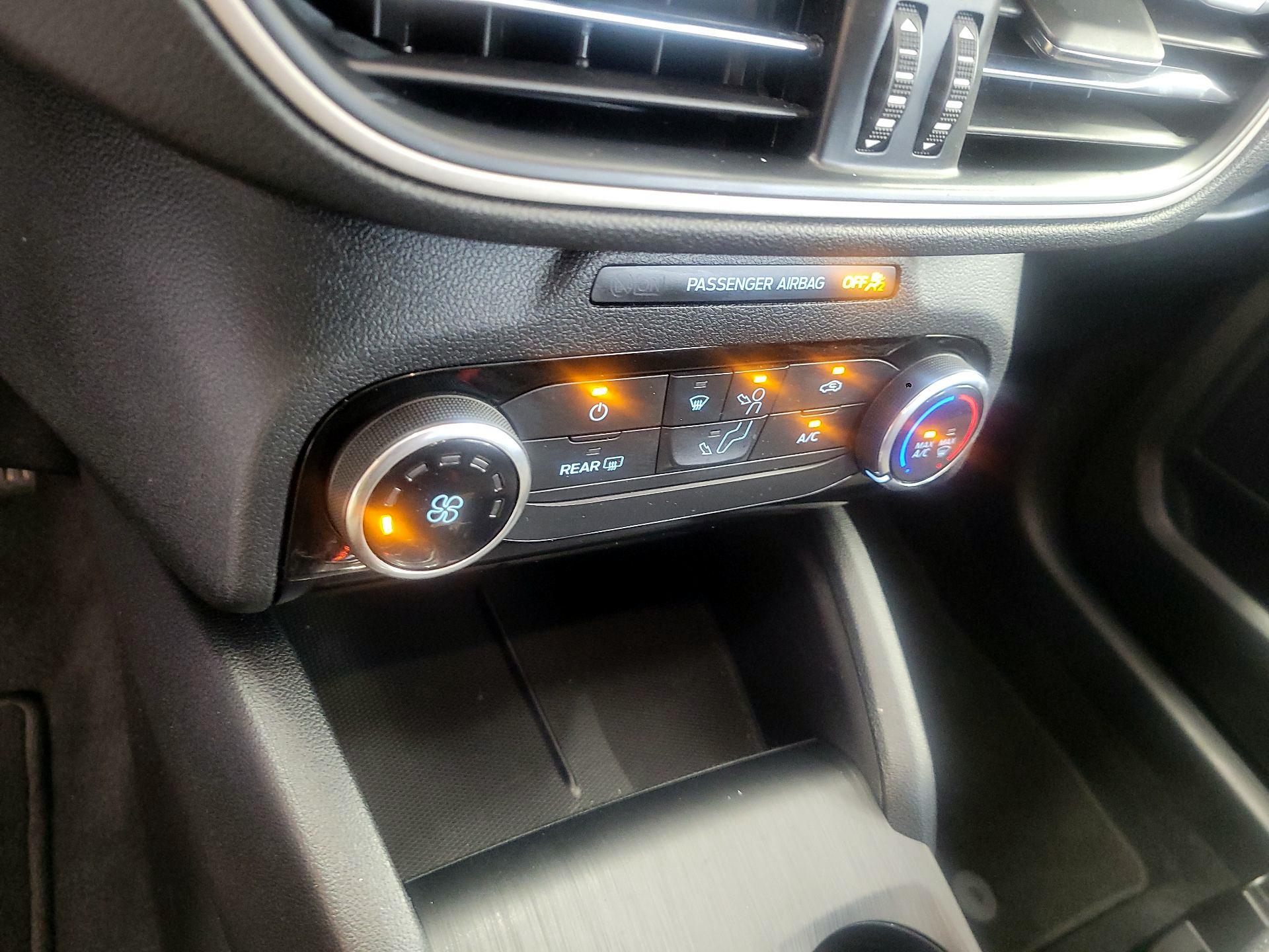 Thumbnail: 2021 Ford Escape - 16