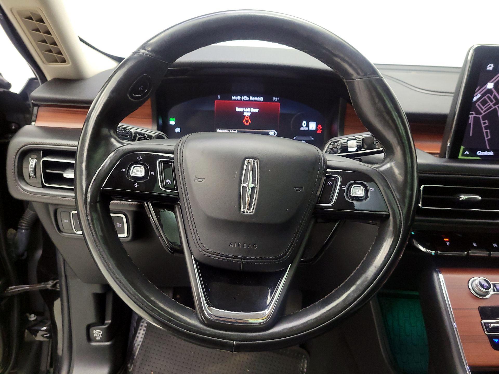 Thumbnail: 2022 Lincoln Aviator - 10