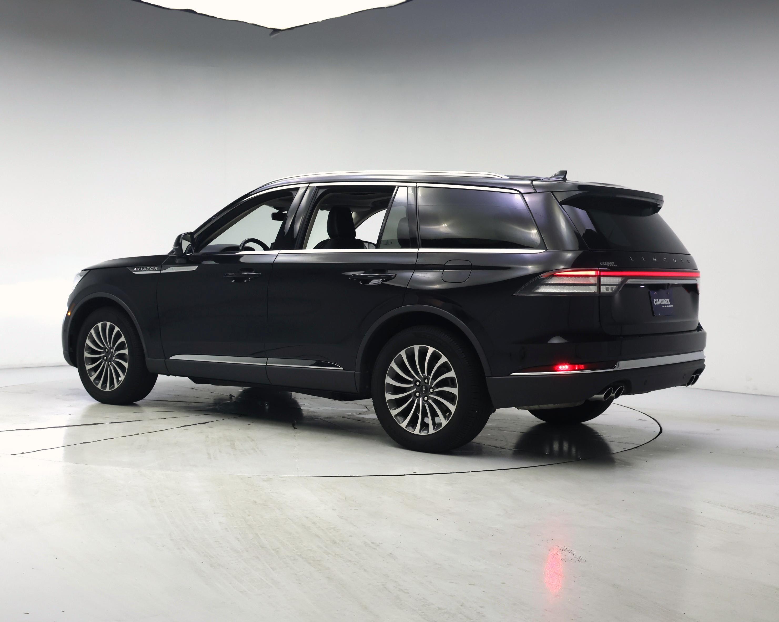 Thumbnail: 2022 Lincoln Aviator - 2