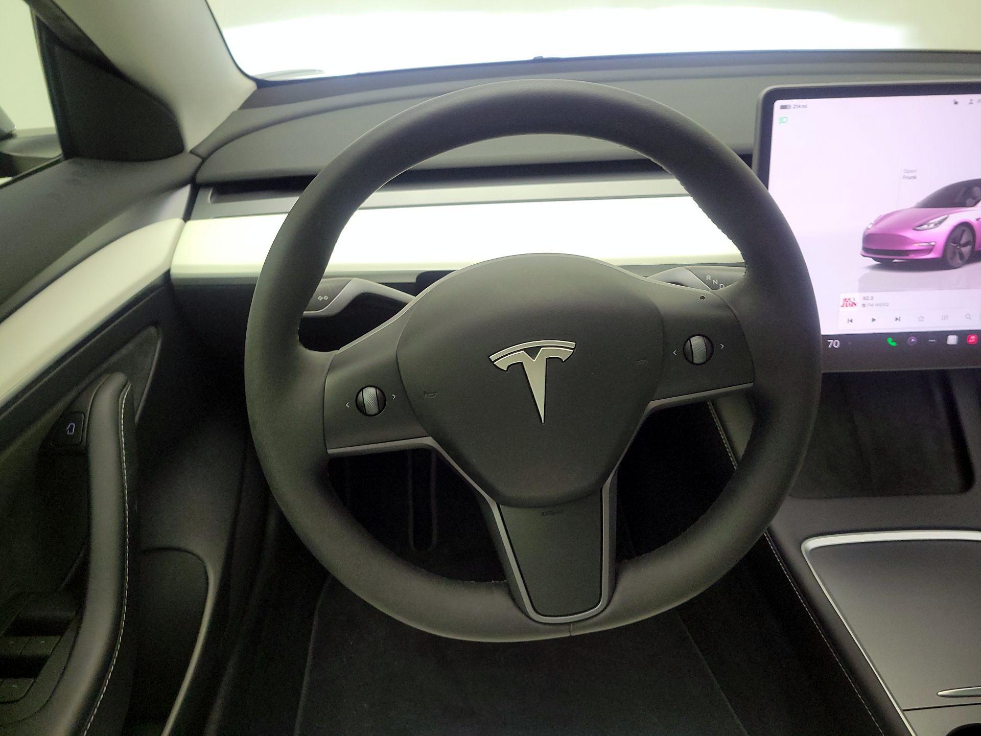Thumbnail: 2023 Tesla Model 3 - 10