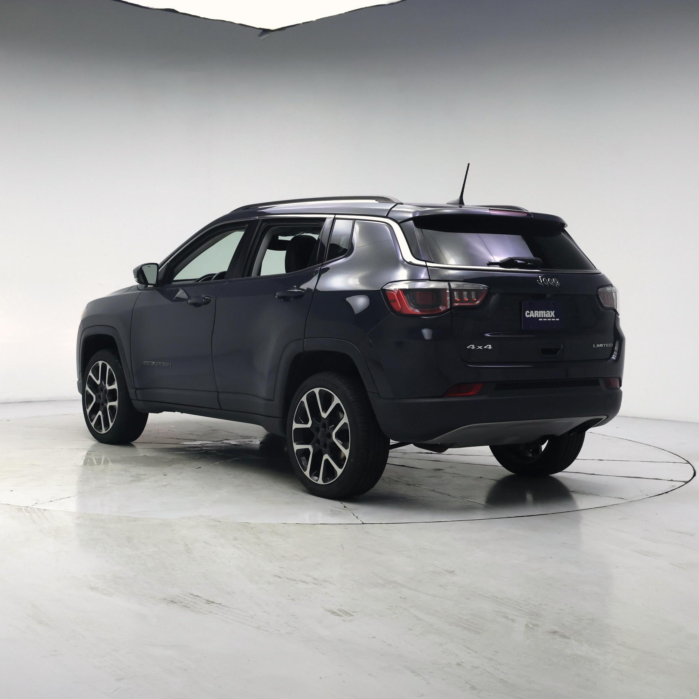 Thumbnail: 2017 Jeep Compass - 2