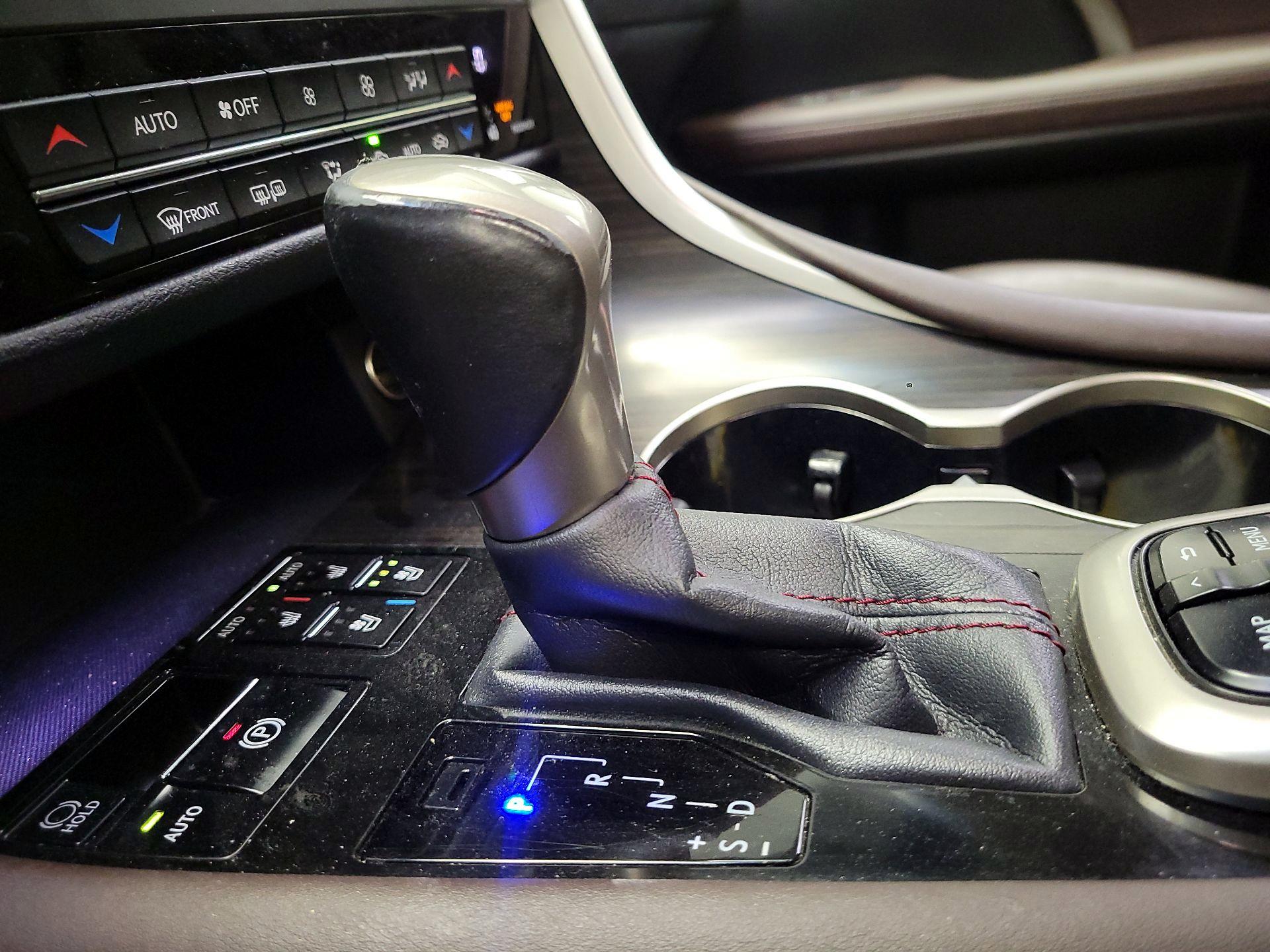 Thumbnail: 2016 Lexus RX - 18