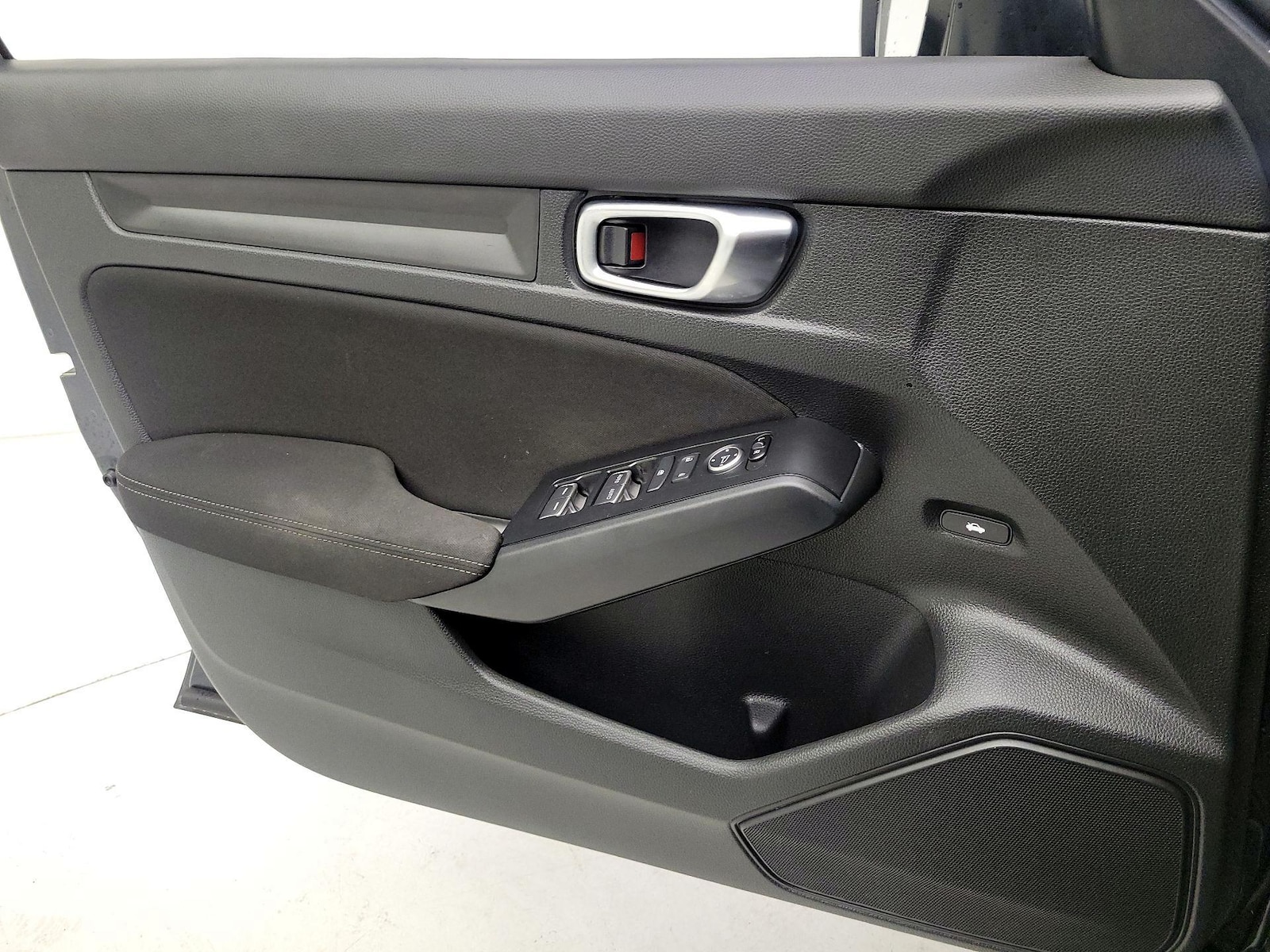 2025 Honda Civic LX - Photo 13