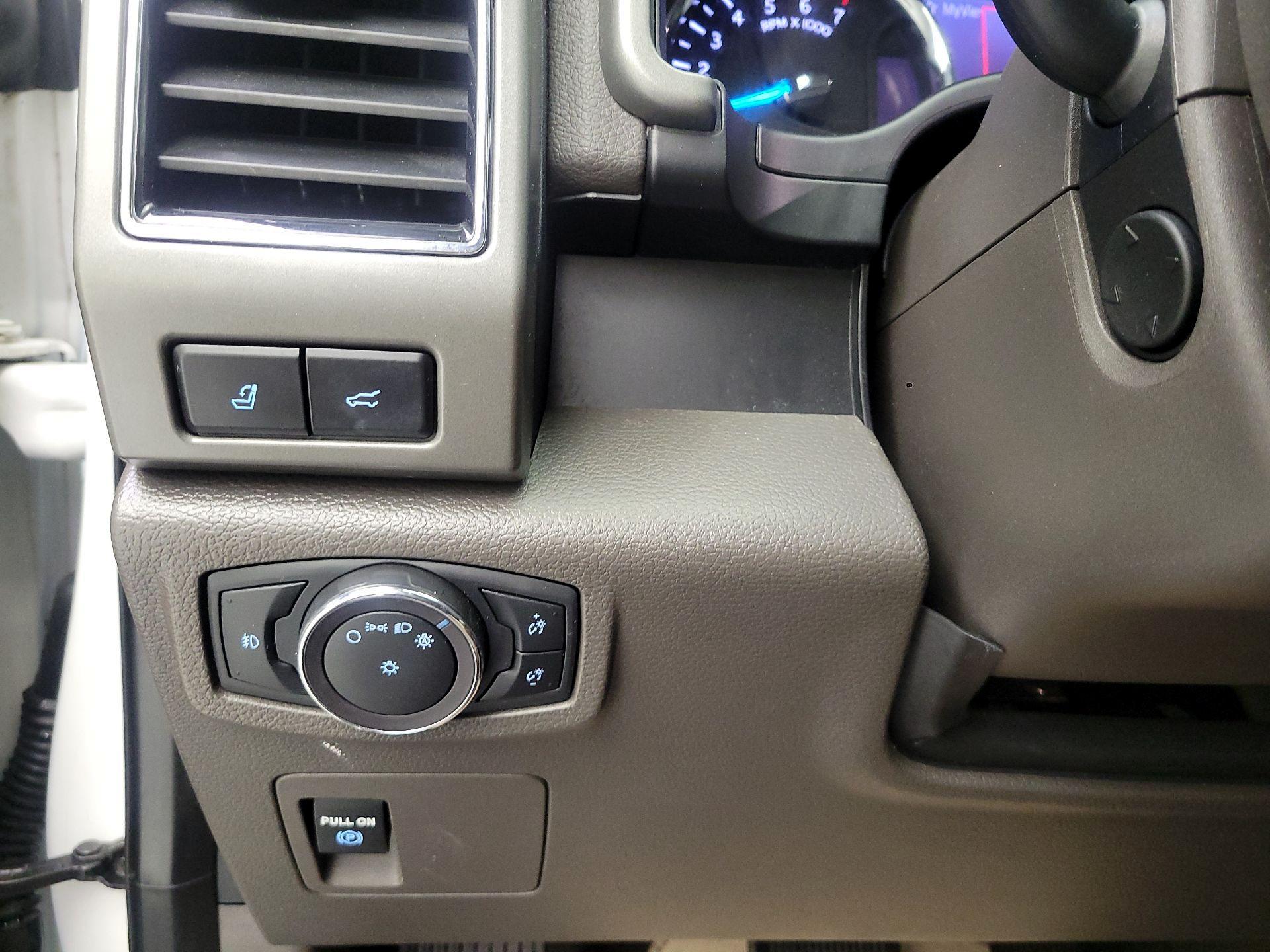 Thumbnail: 2020 Ford Expedition - 13