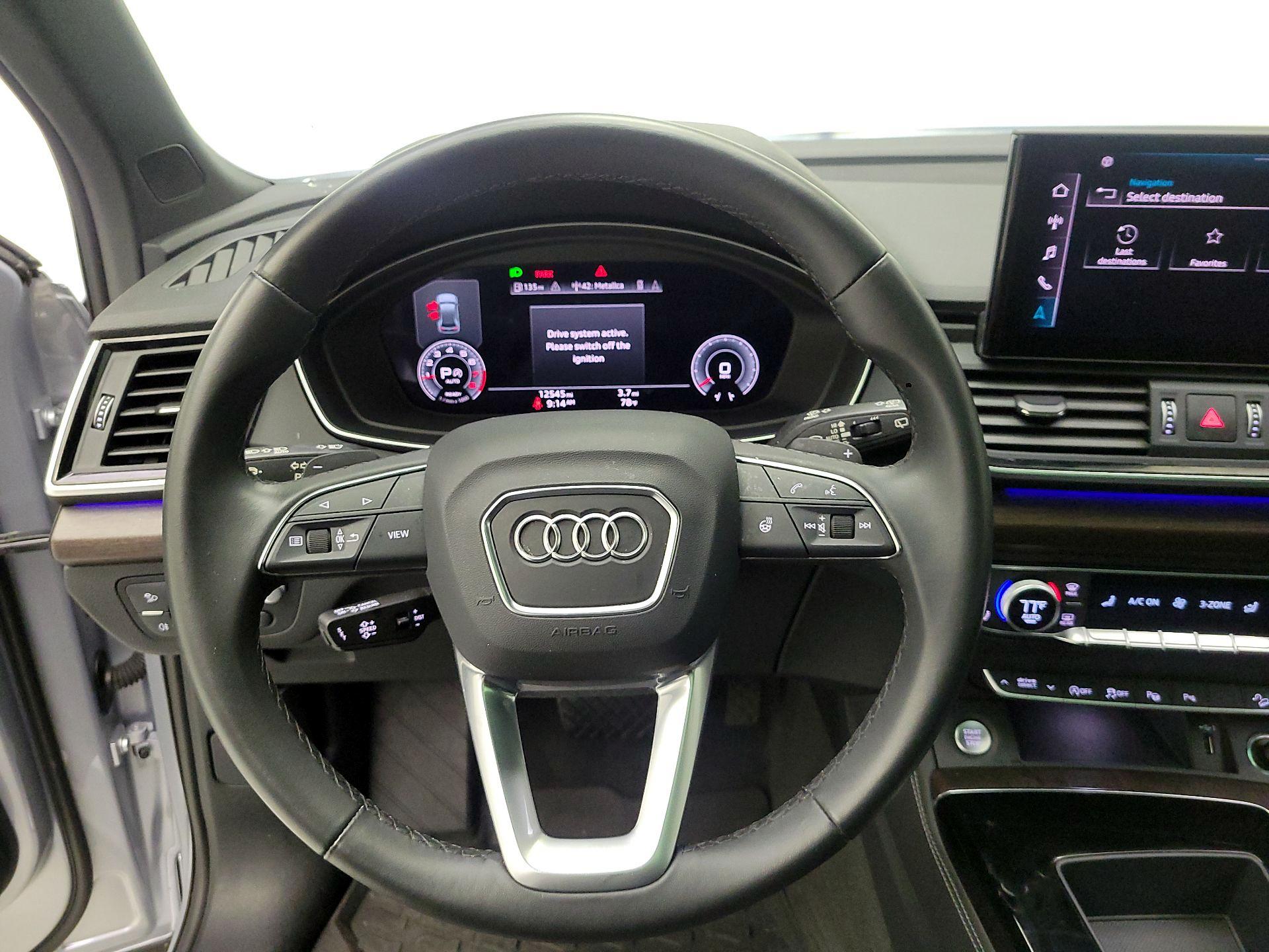 Thumbnail: 2023 Audi Q5 - 10