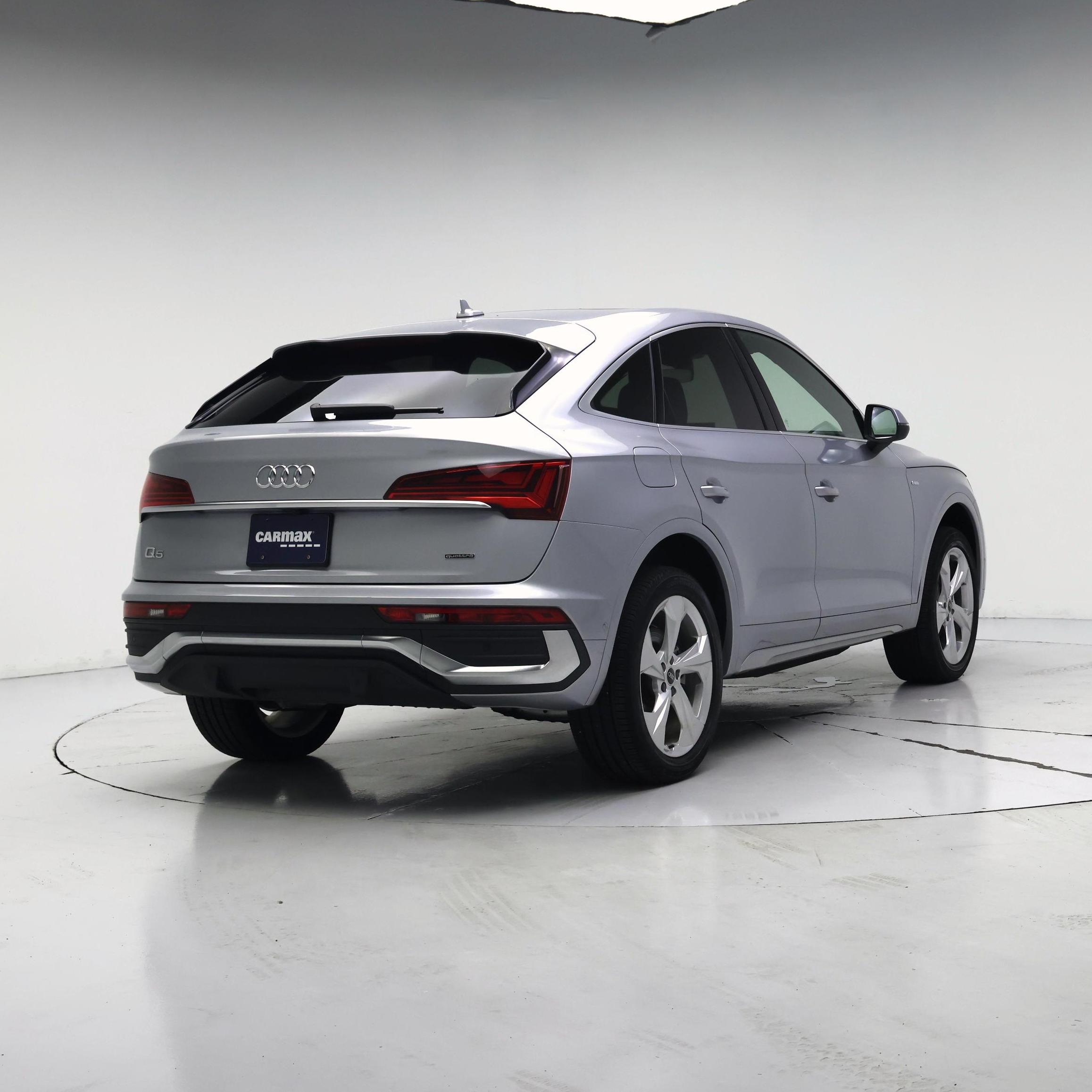 Thumbnail: 2023 Audi Q5 - 8