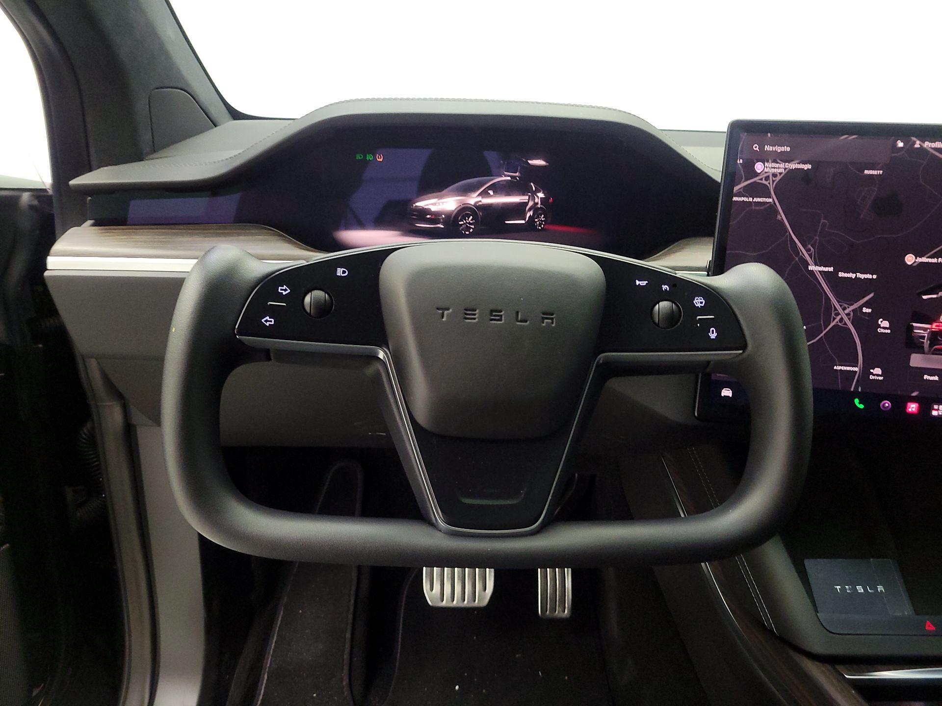 Thumbnail: 2023 Tesla Model X - 10