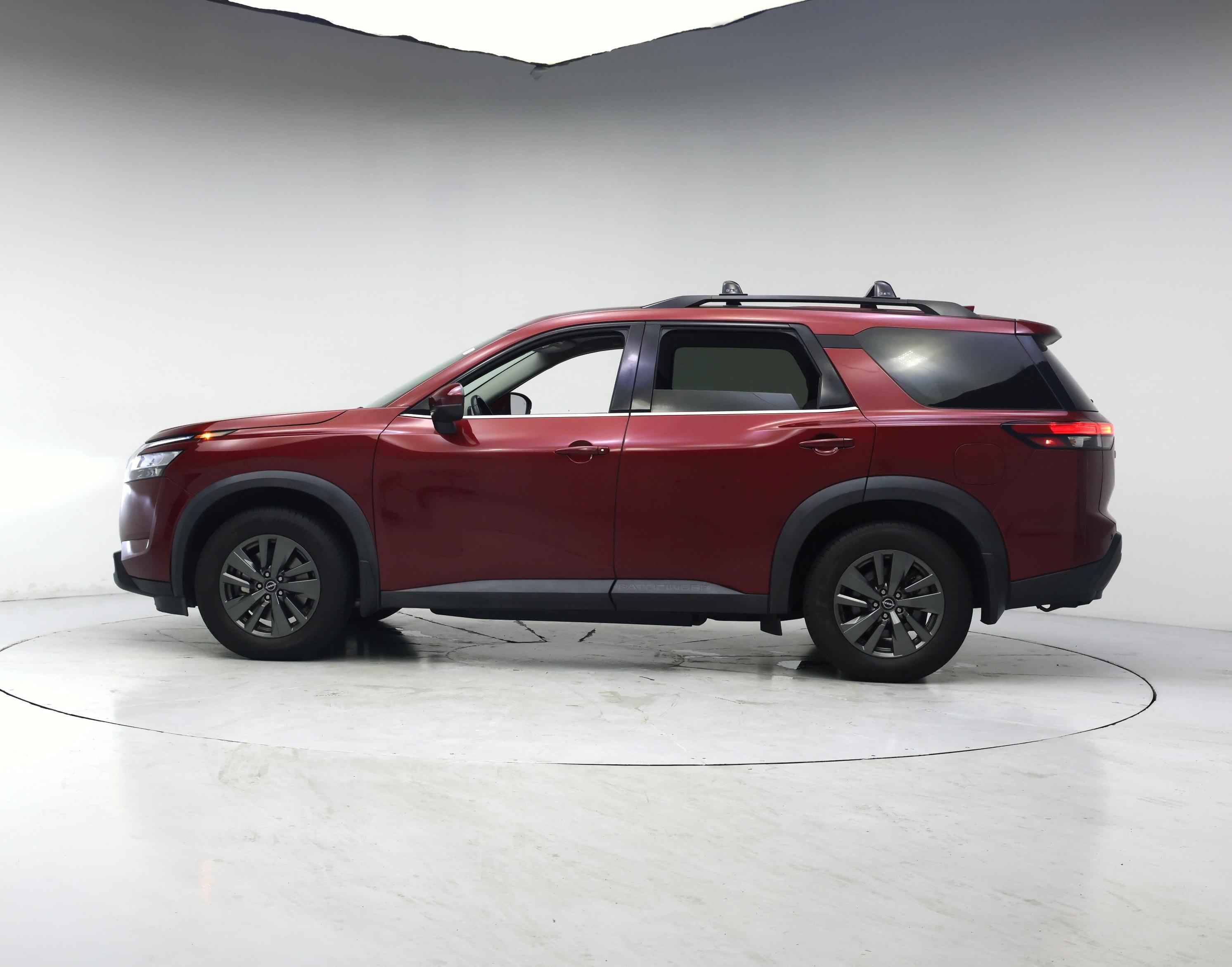 Thumbnail: 2022 Nissan Pathfinder - 3