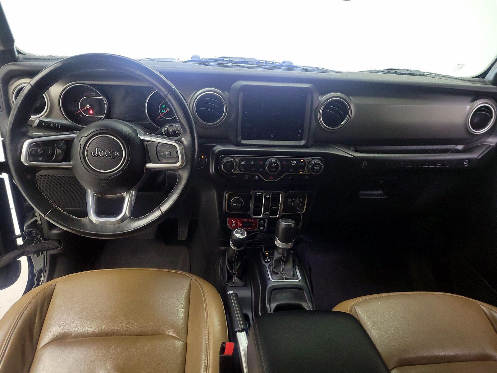 Apple CarPlay® & Android Auto™