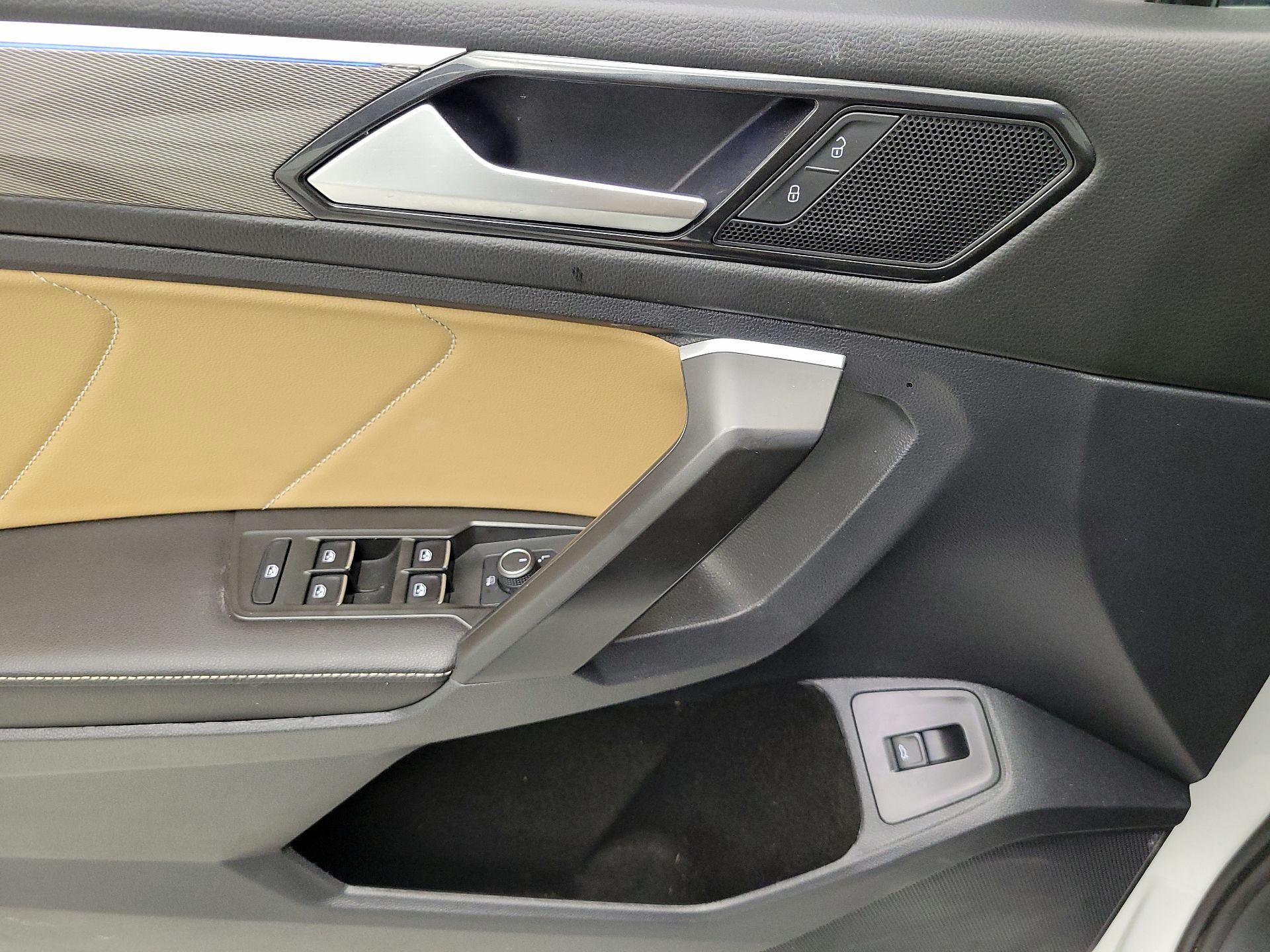 Thumbnail: 2024 Volkswagen Tiguan - 12