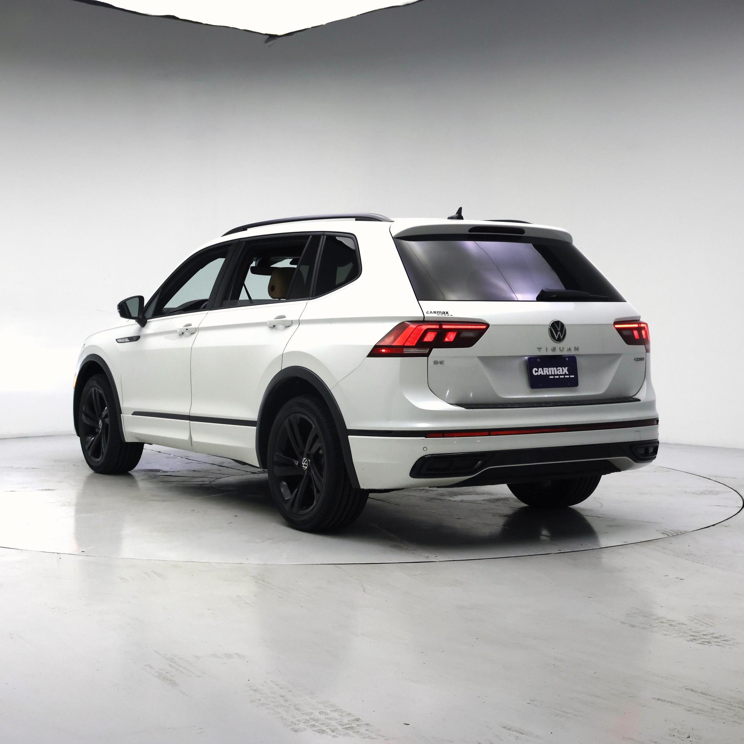 Thumbnail: 2024 Volkswagen Tiguan - 2