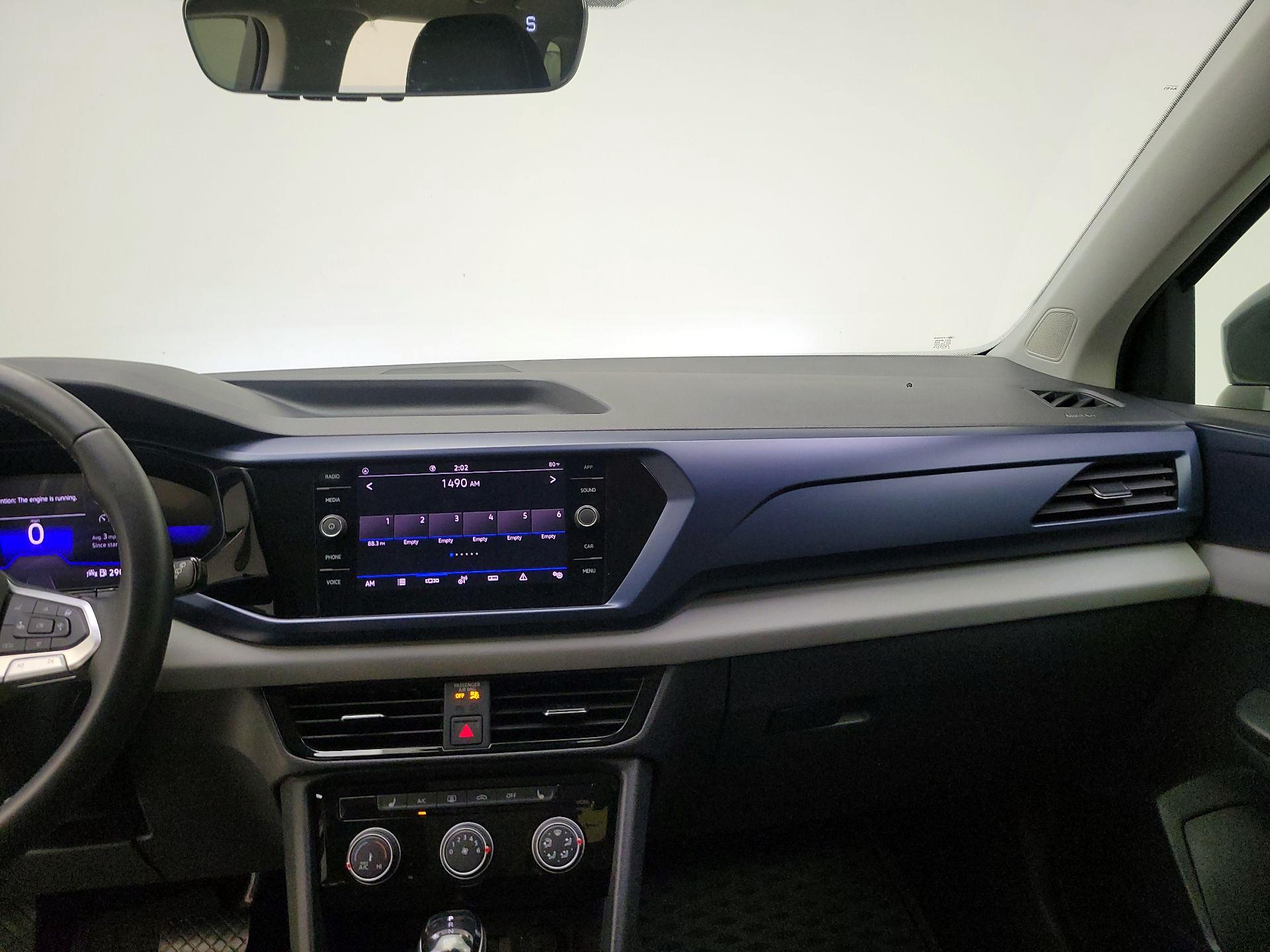 Thumbnail: 2023 Volkswagen Taos - 9
