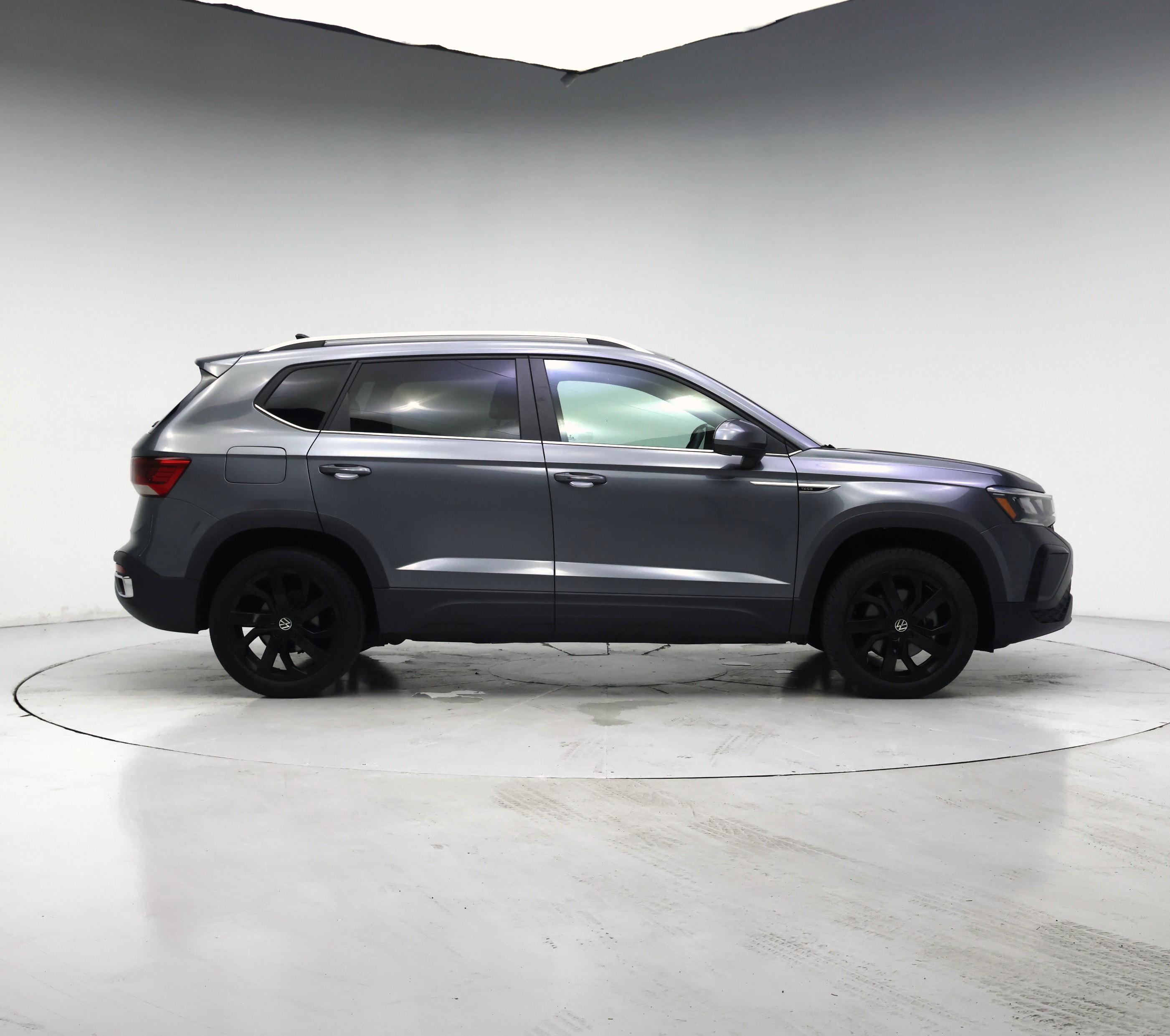 Thumbnail: 2023 Volkswagen Taos - 7