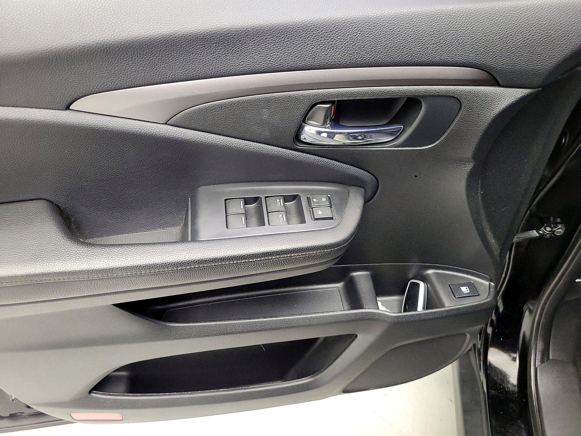 Thumbnail: 2021 Honda Passport - 12