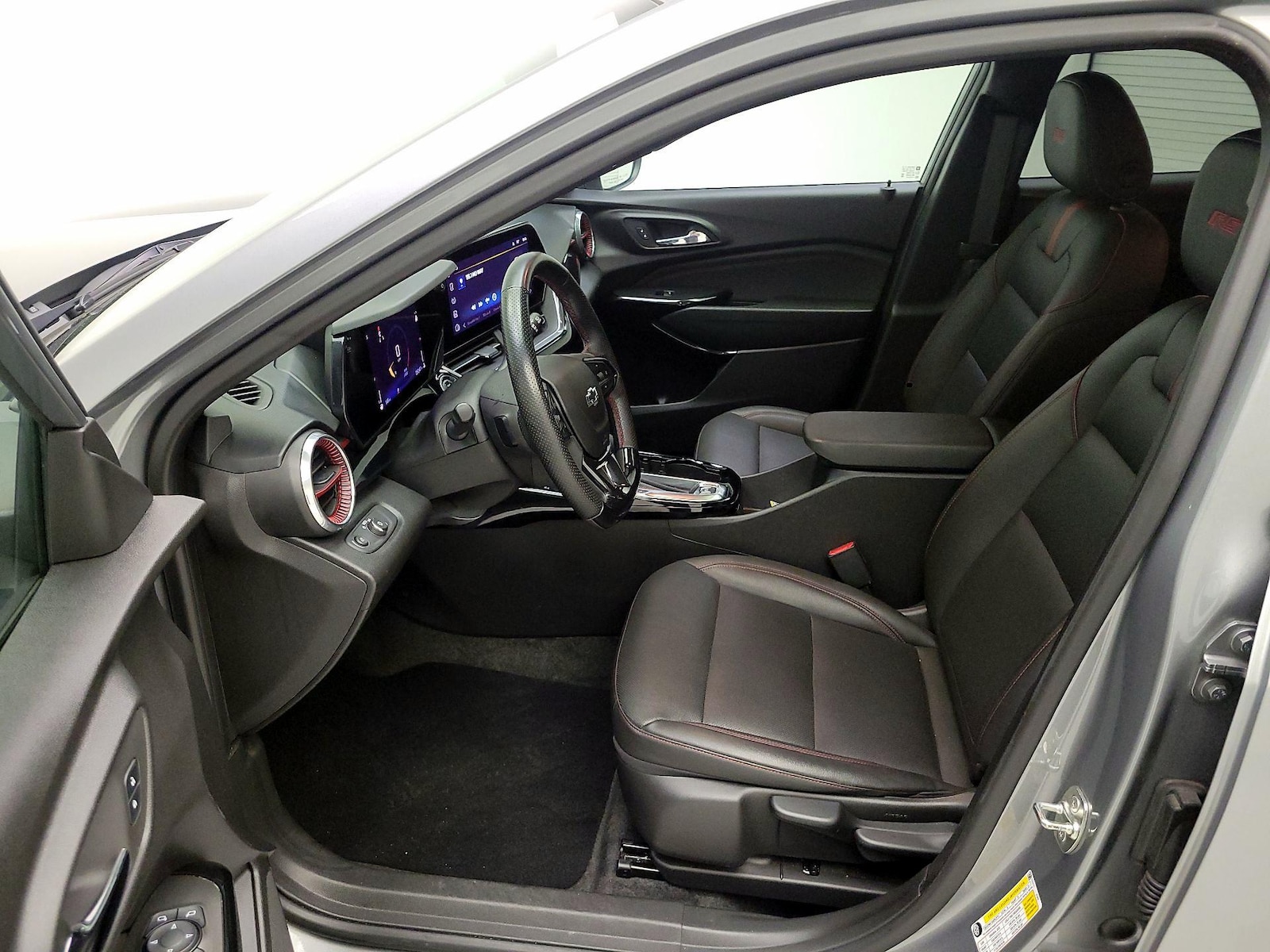 2024 Chevrolet Trax RS - Photo 12