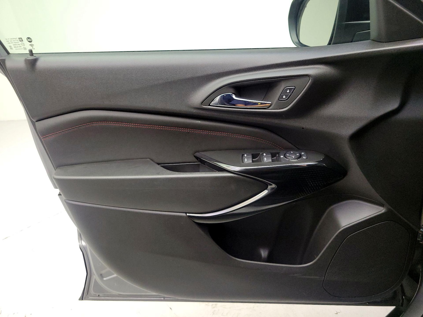2024 Chevrolet Trax RS - Photo 13
