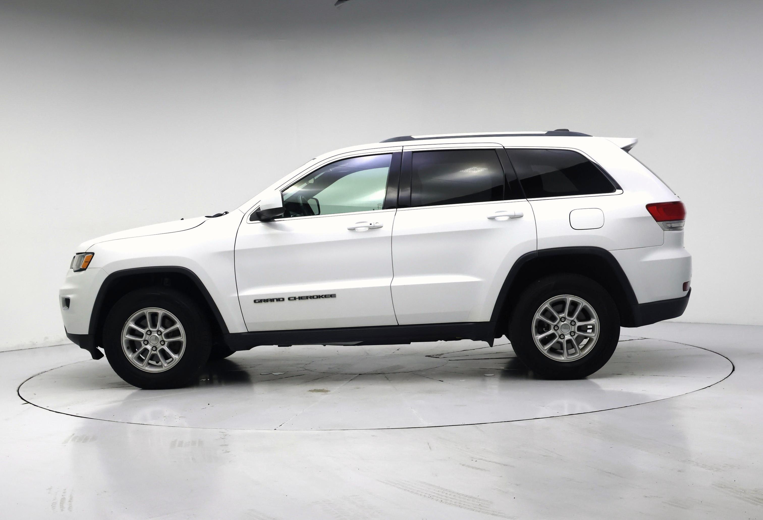 Thumbnail: 2018 Jeep Grand Cherokee - 3
