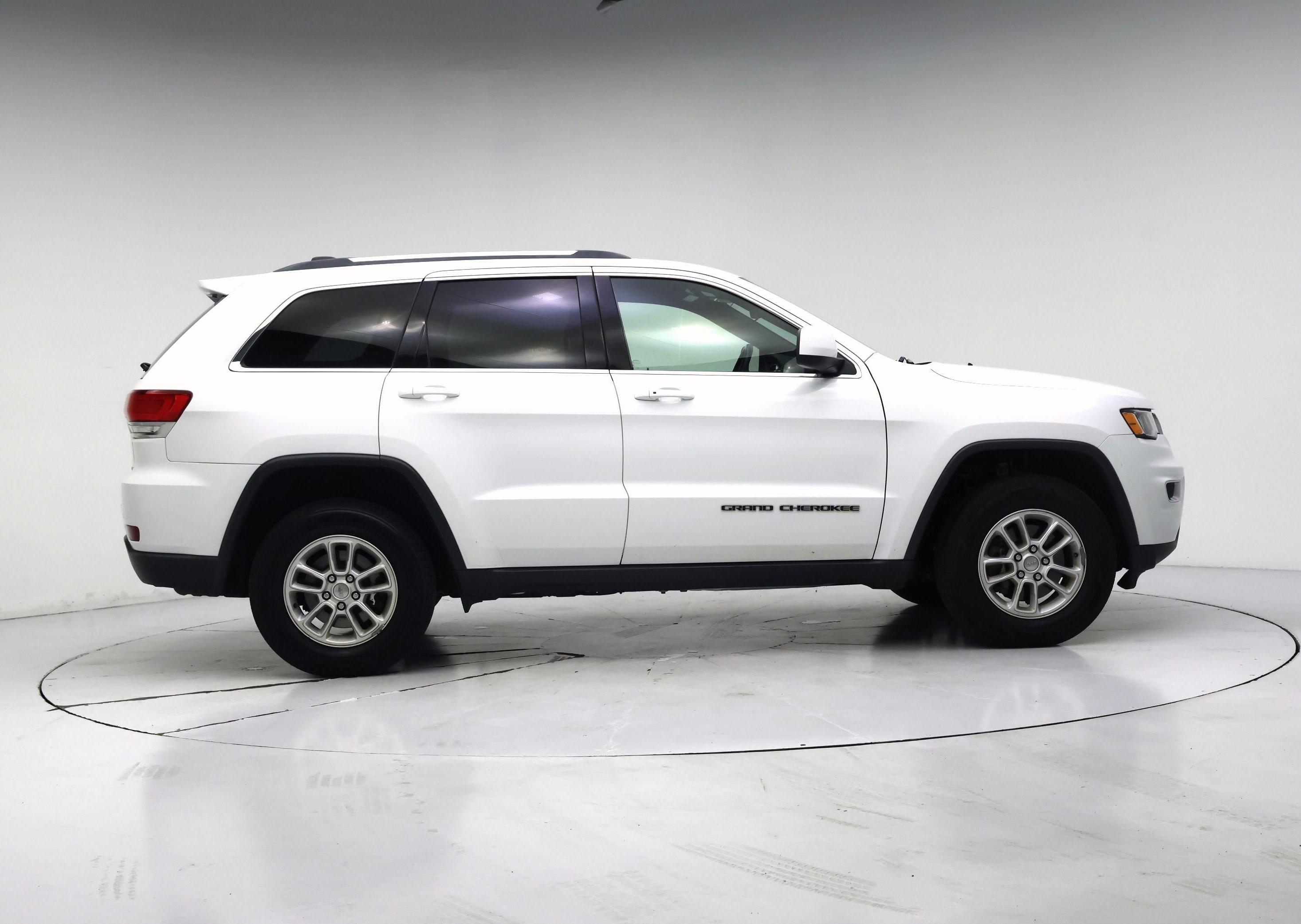 Thumbnail: 2018 Jeep Grand Cherokee - 7
