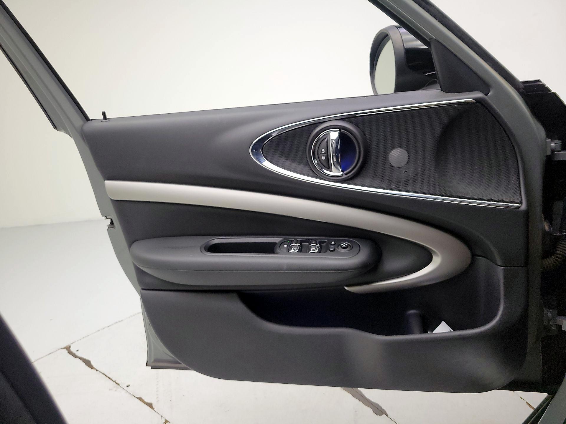 Thumbnail: 2020 MINI Cooper Clubman - 12