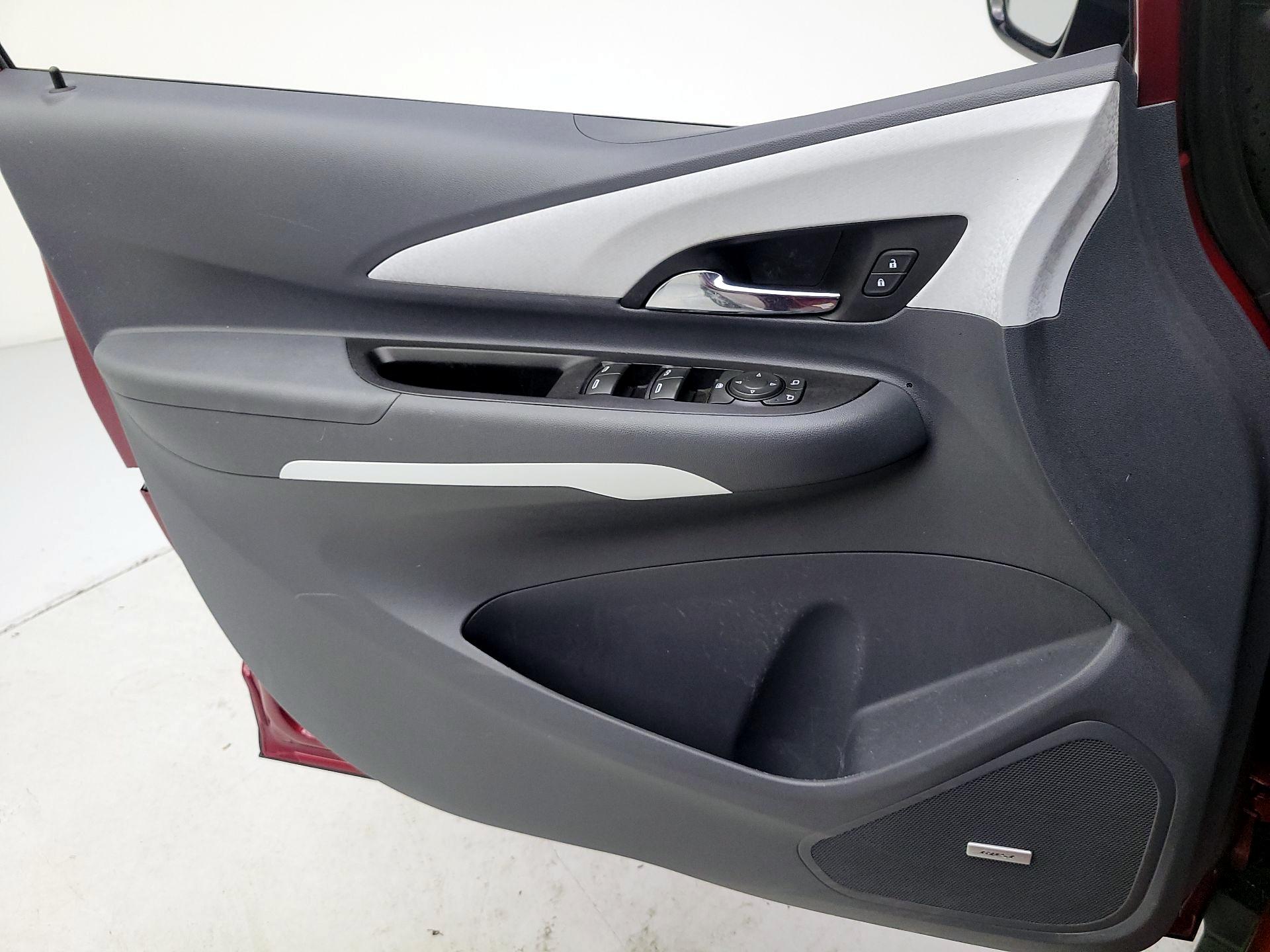 Thumbnail: 2021 Chevrolet Bolt EV - 12