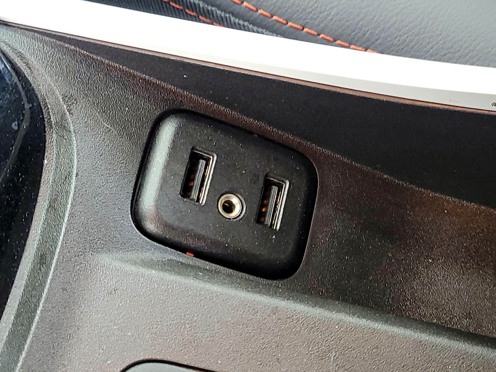 Thumbnail: 2021 Chevrolet Bolt EV - 18