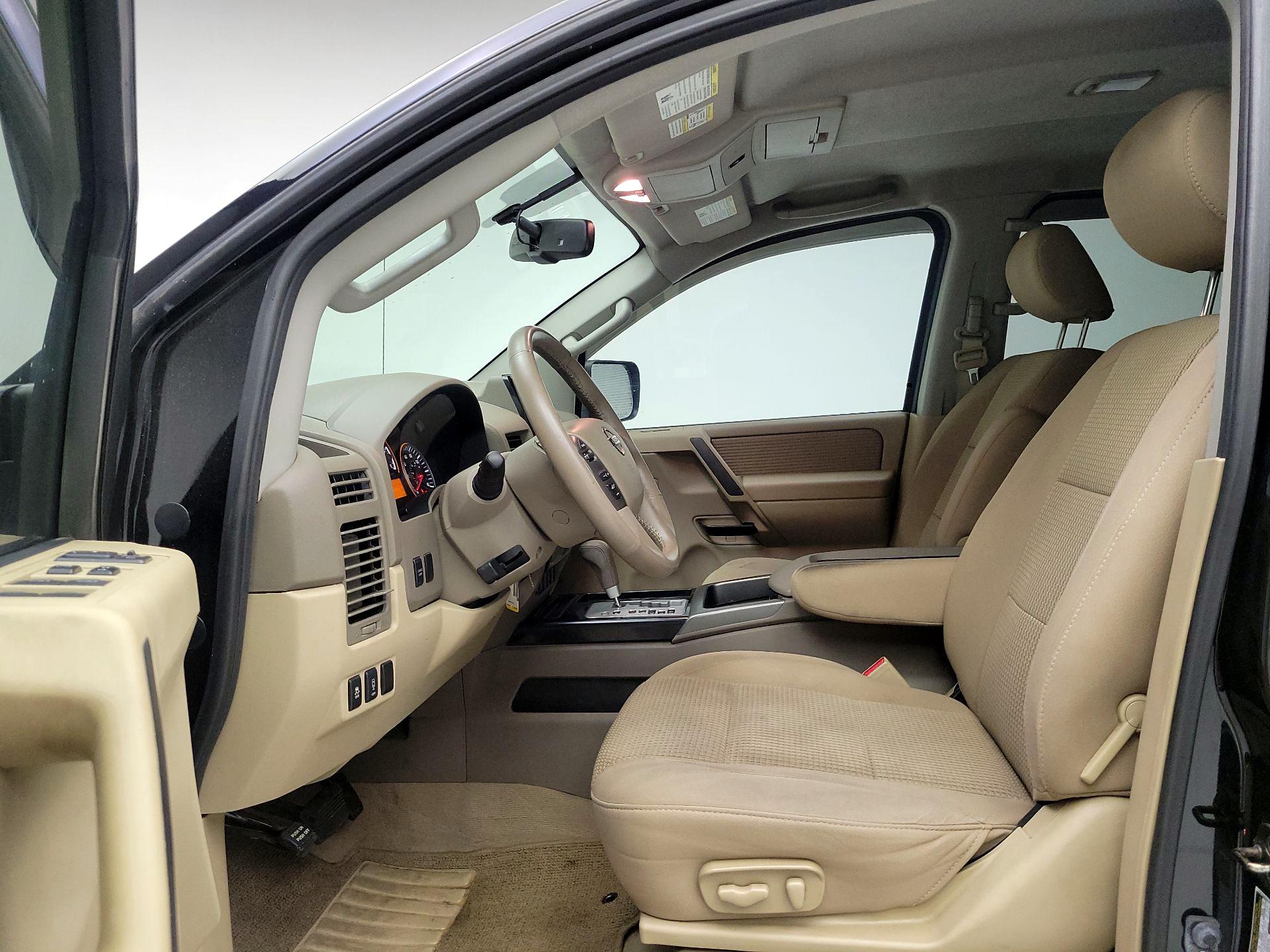 Thumbnail: 2014 Nissan Titan - 11