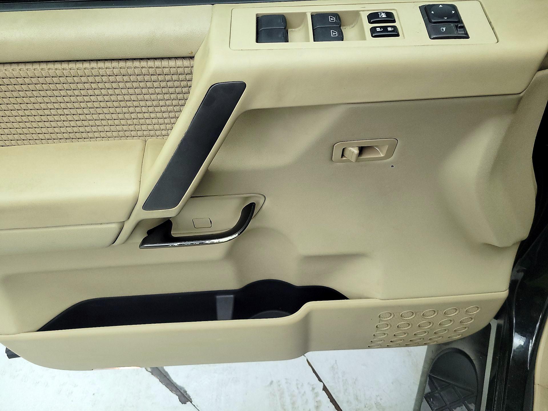 Thumbnail: 2014 Nissan Titan - 12